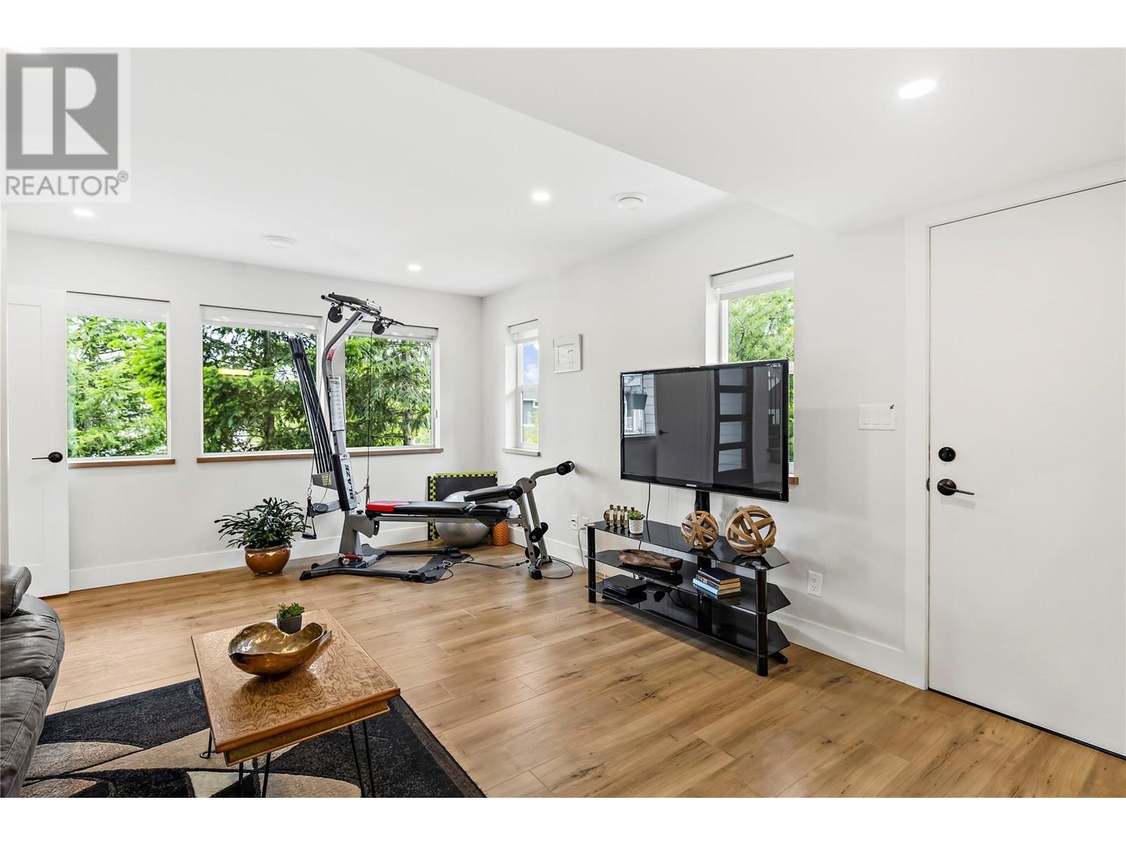 2884 Golf Course Drive, Blind Bay, BC - Indoor