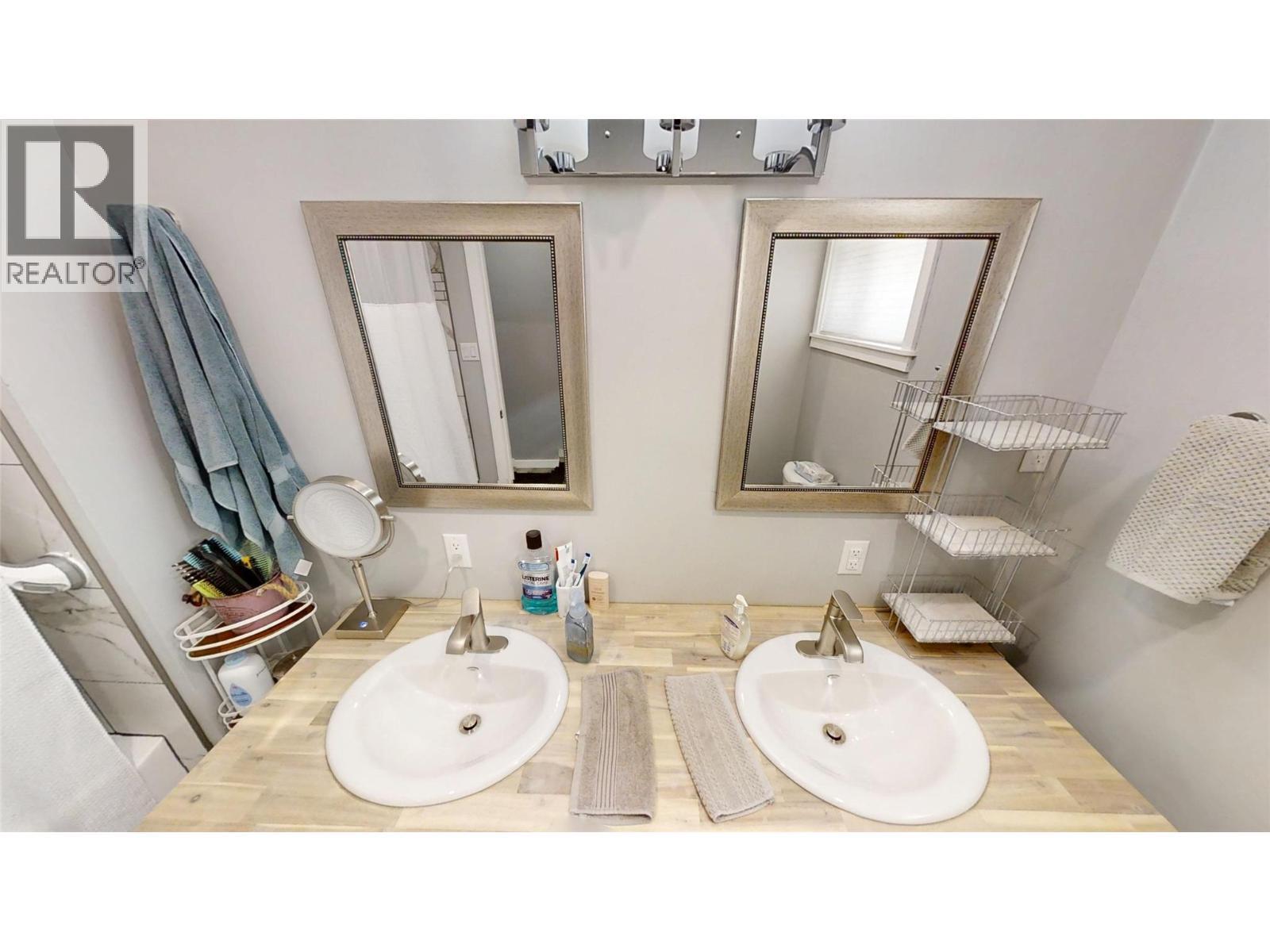 Bathroom owners house - 5000 Highway 93 Highway, Radium Hot Springs, BC