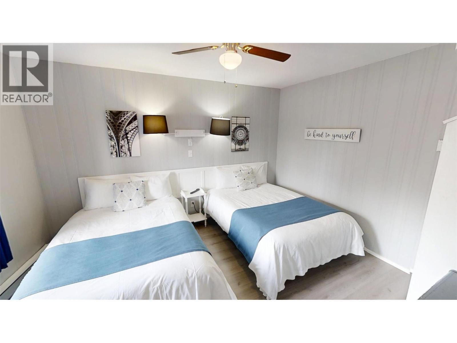 Suite Typical - 5000 Highway 93 Highway, Radium Hot Springs, BC