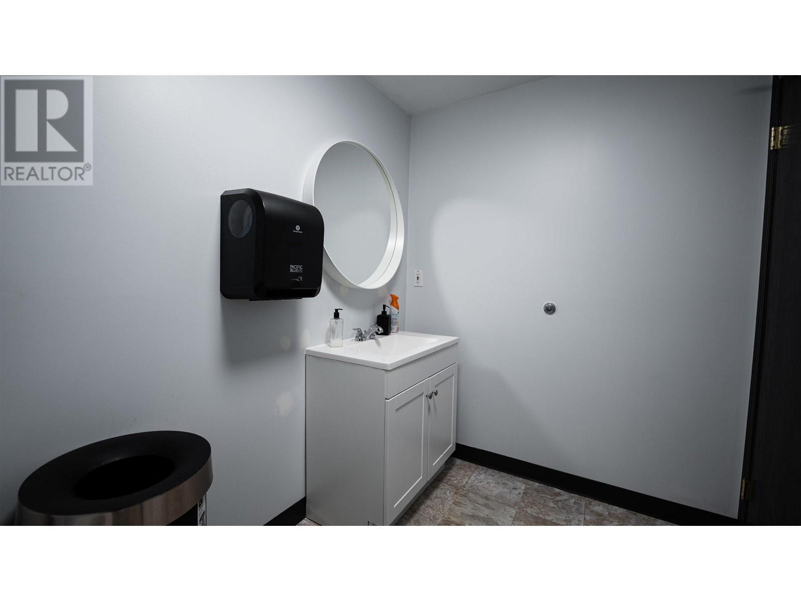 1,2,3 2900 Smith Street, Richmond, BC