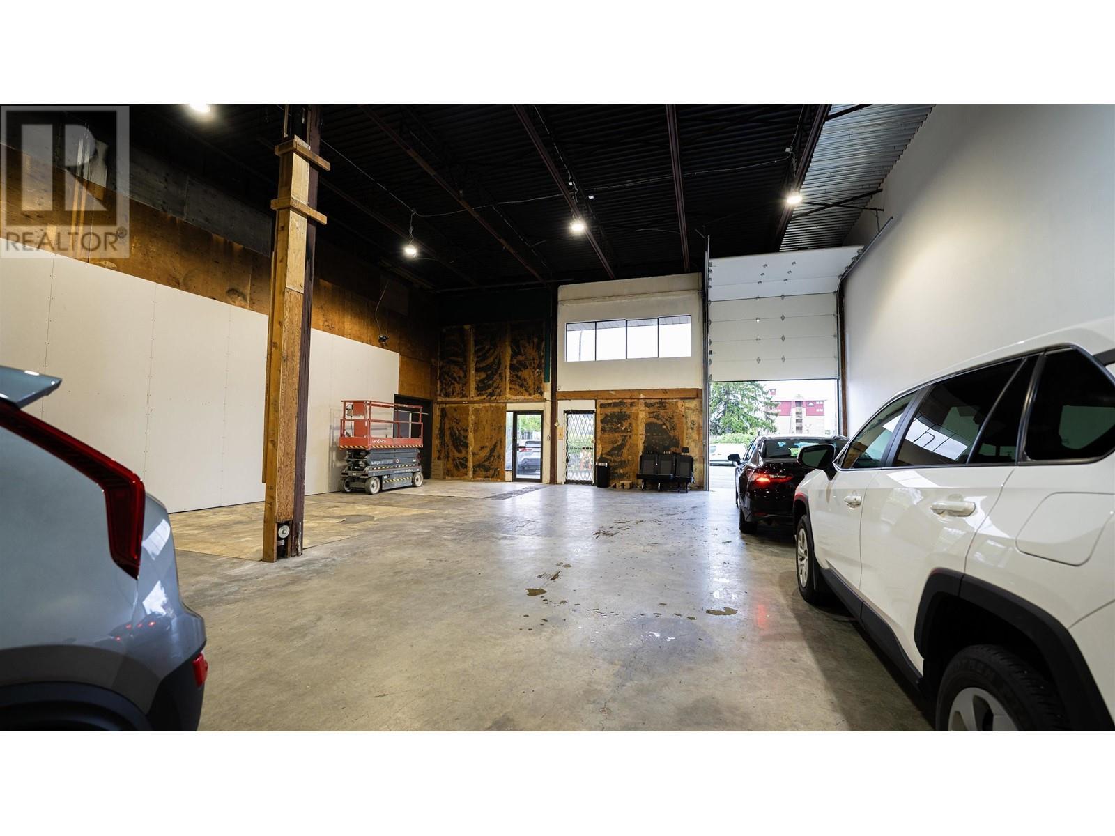 1,2,3 2900 Smith Street, Richmond, BC