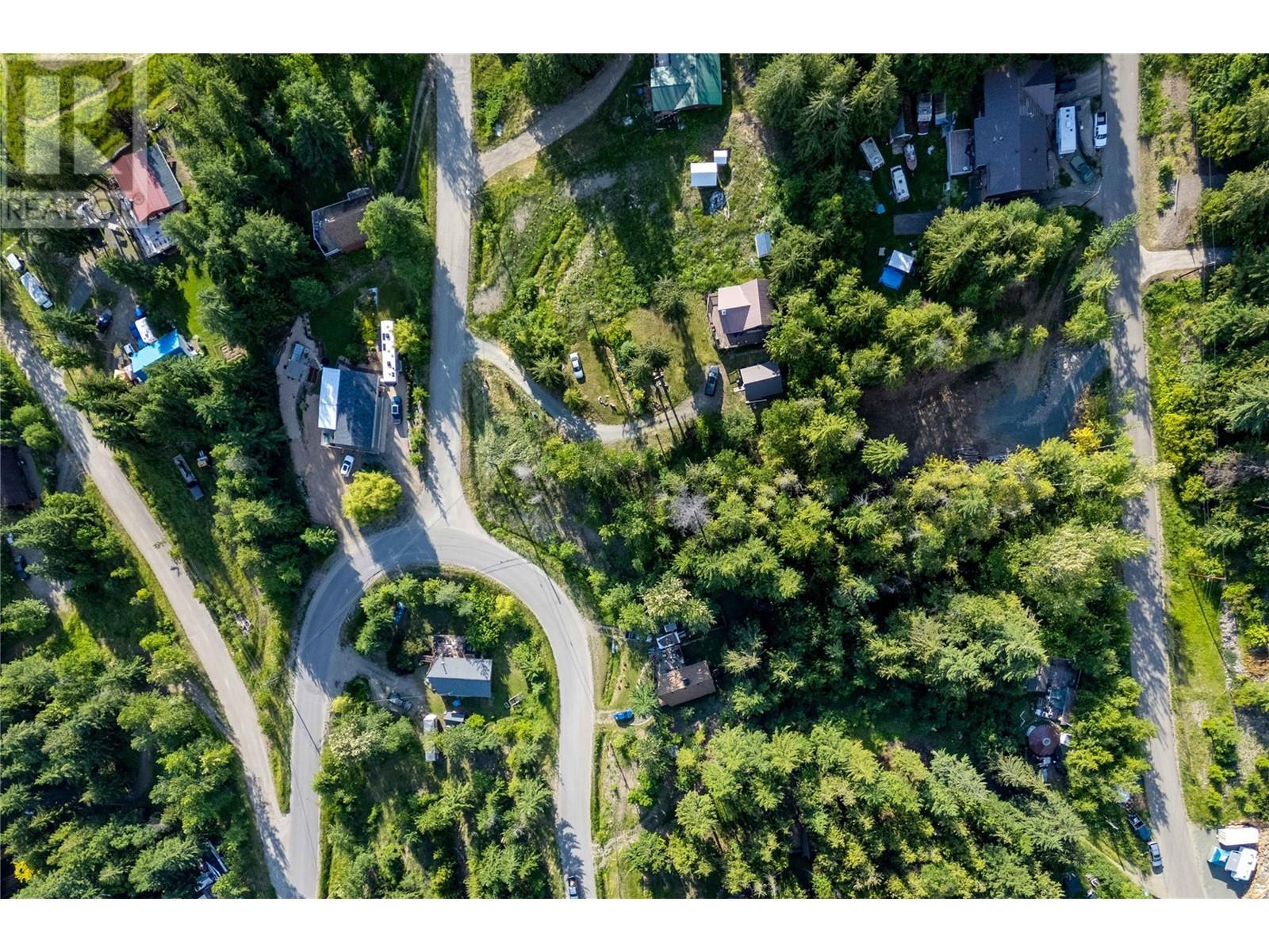 7227 Estate Drive, Anglemont, BC