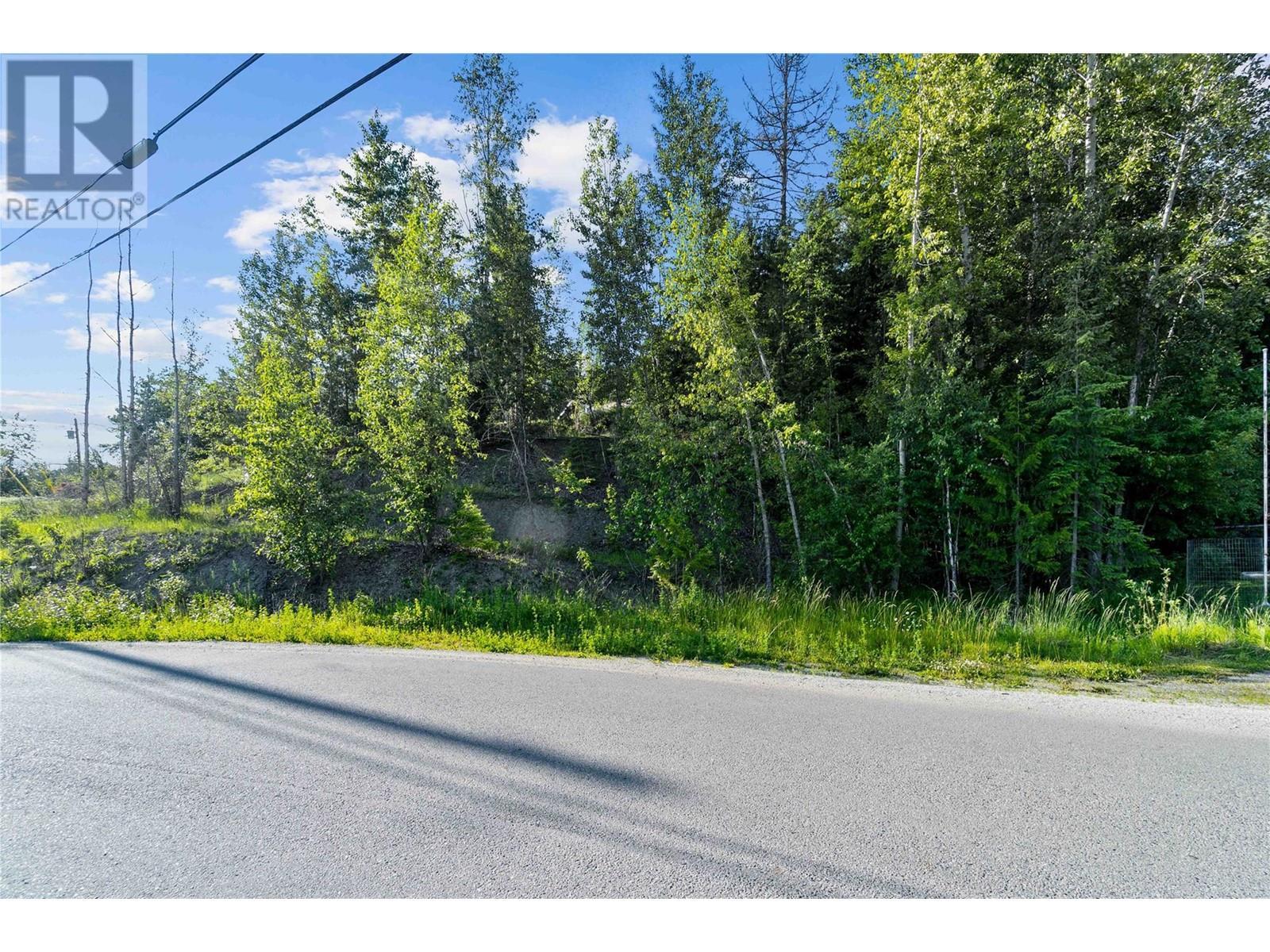 7227 Estate Drive, Anglemont, BC