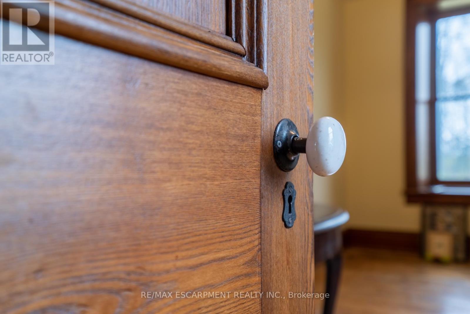 1172 8Th Concession Road W, Hamilton, ON - Indoor