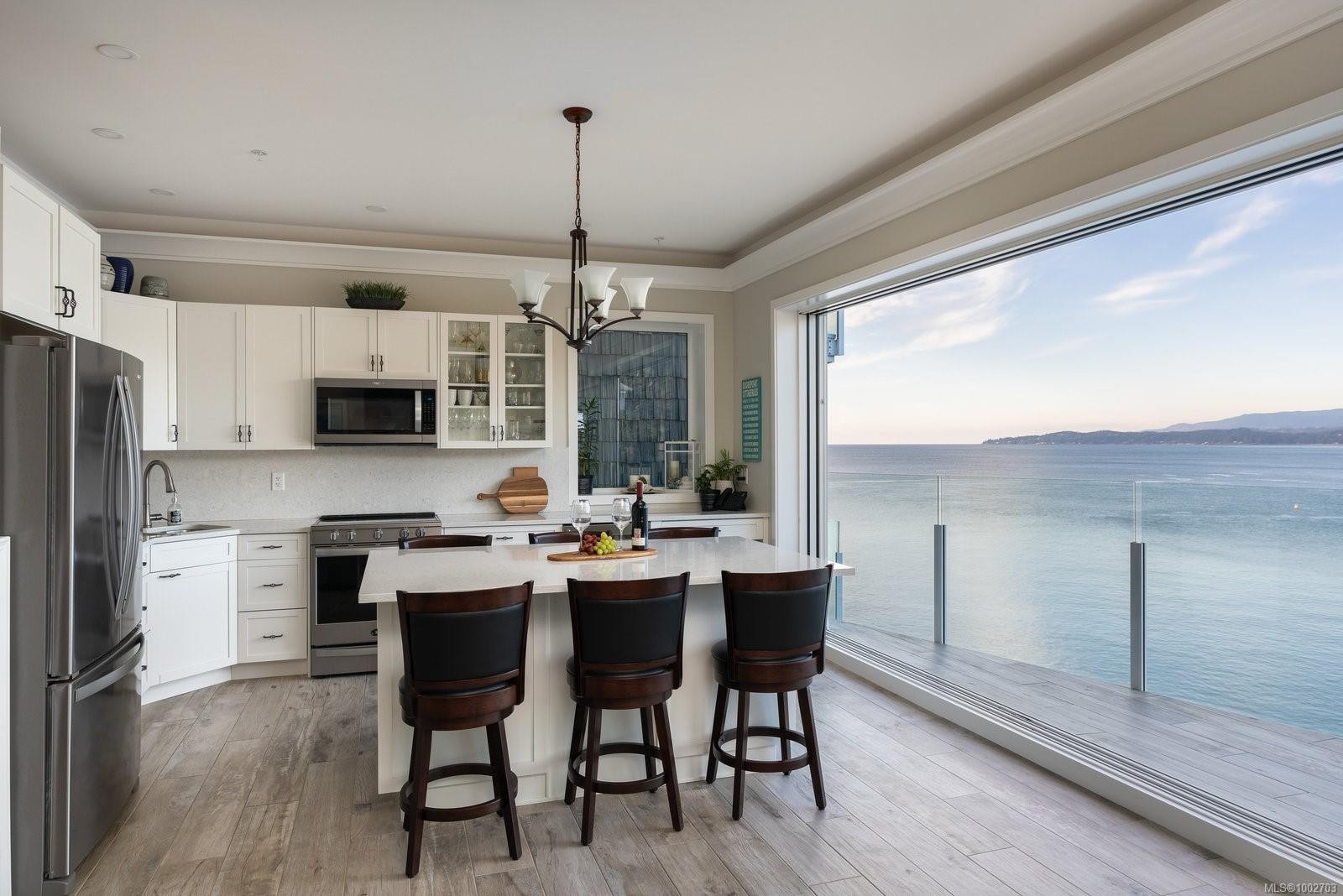 6B-1000 Sookepoint Pl, Sooke, BC - Indoor Photo Showing Other Room