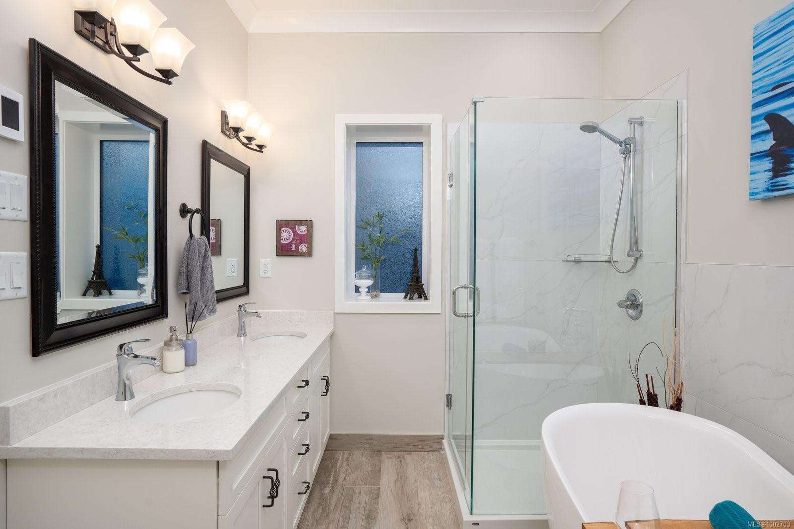 6B-1000 Sookepoint Pl, Sooke, BC - Indoor Photo Showing Bathroom