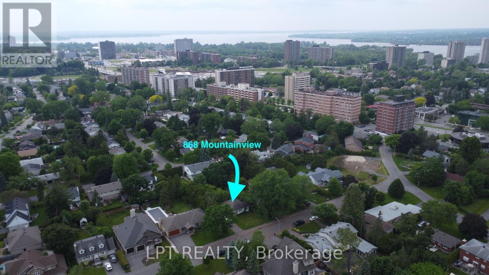 868 Mountainview Avenue, Ottawa, ON - Outdoor With View