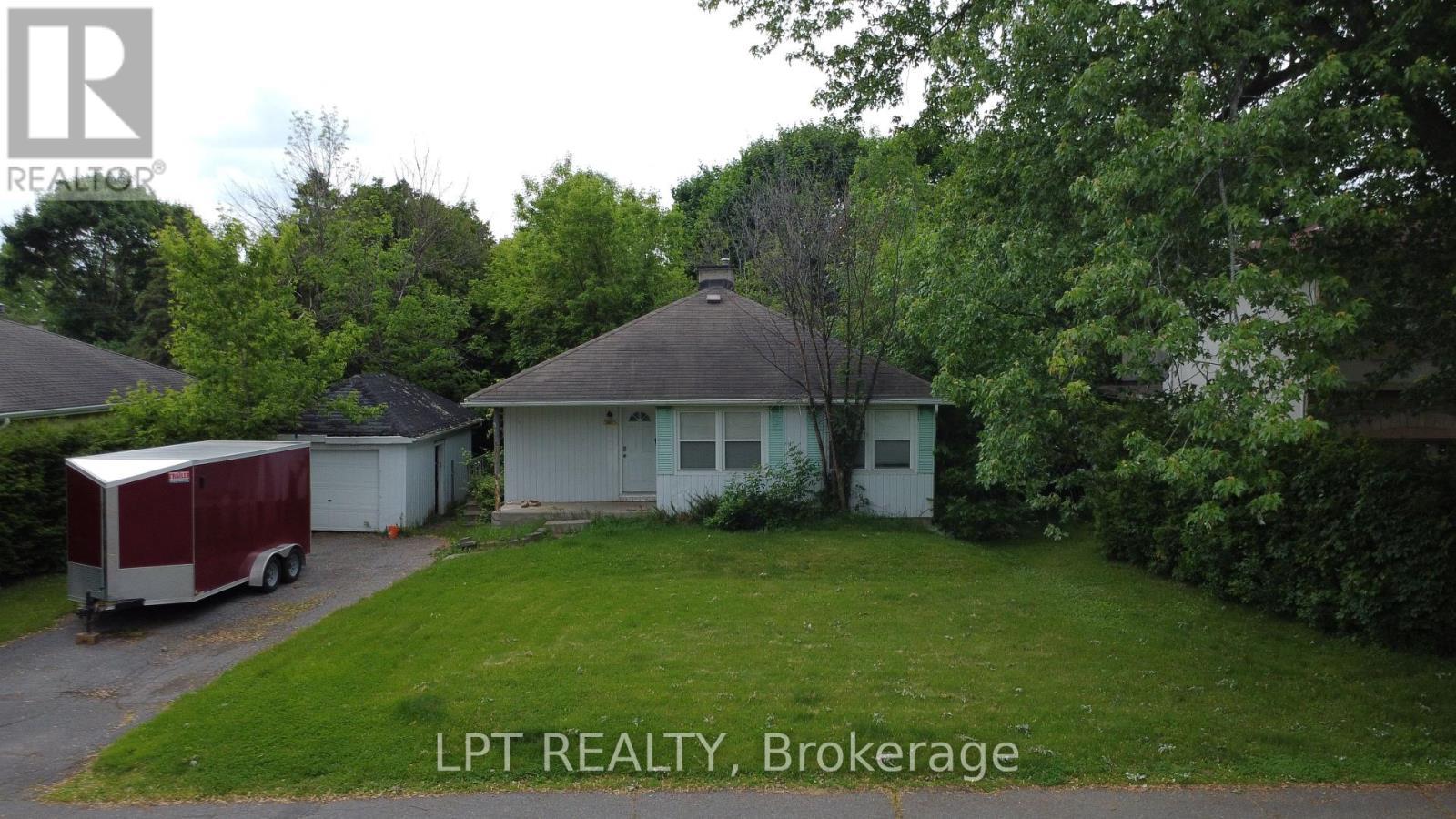 868 Mountainview Avenue, Ottawa, ON - Outdoor