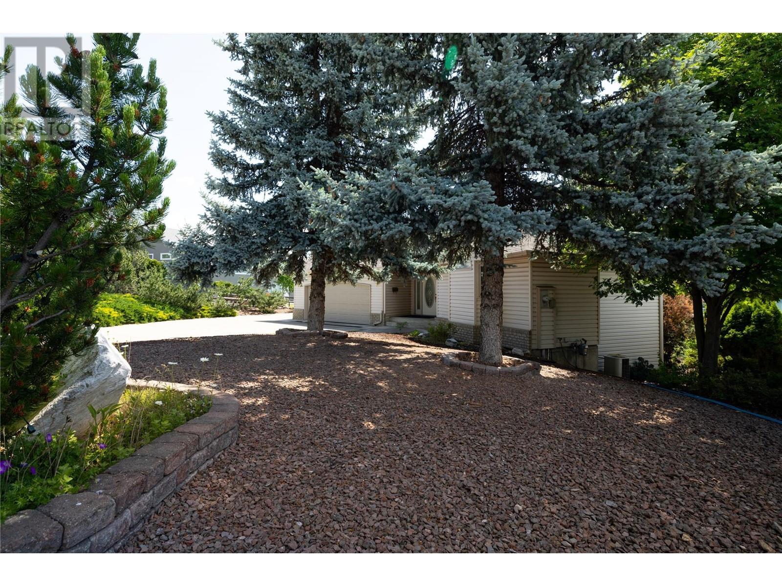 8827 Michael Drive, Coldstream, BC - Outdoor