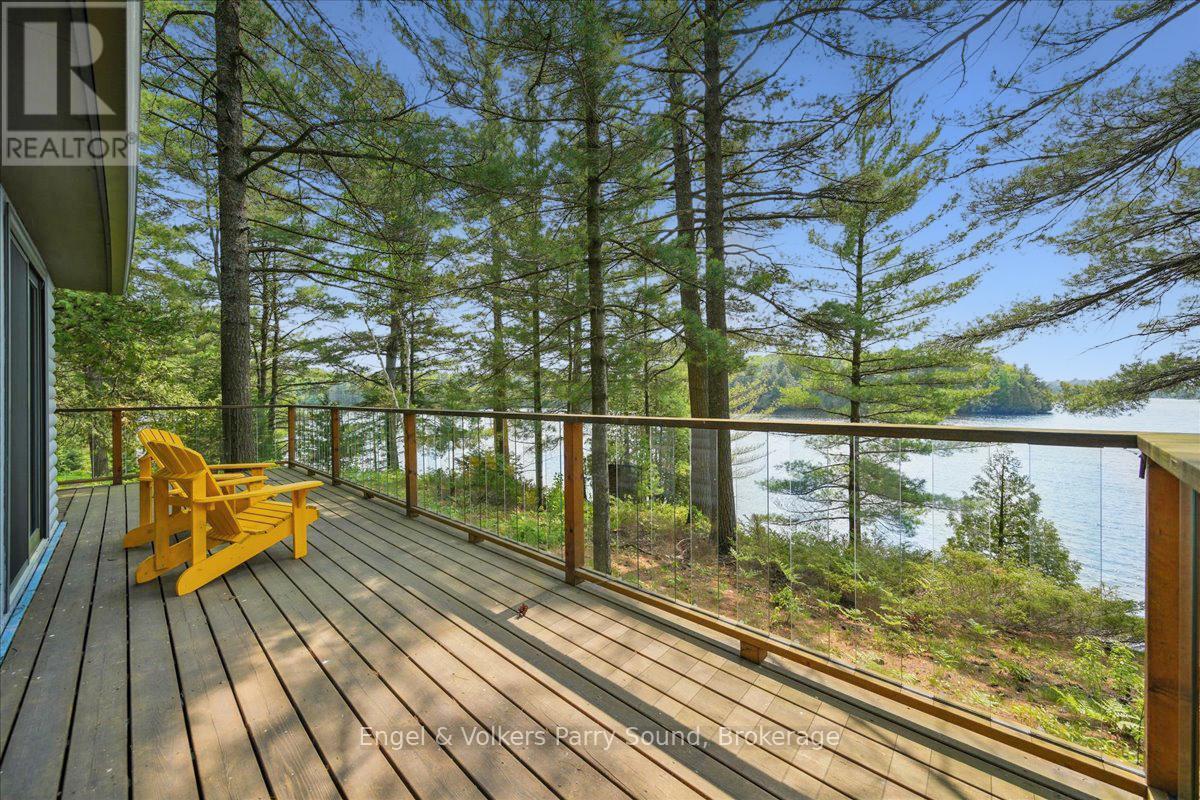 53 Birdwood Lane, Mcdougall, ON - Outdoor With Deck Patio Veranda With View