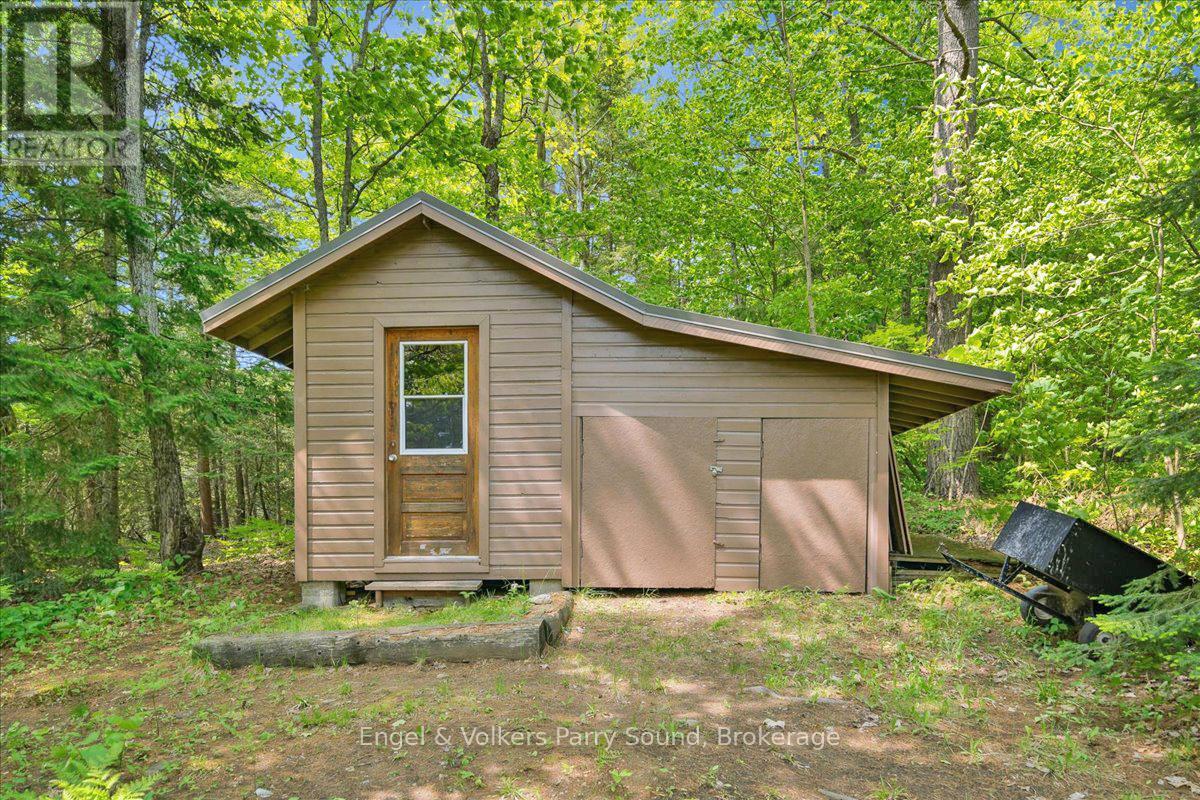 53 Birdwood Lane, Mcdougall, ON - Outdoor