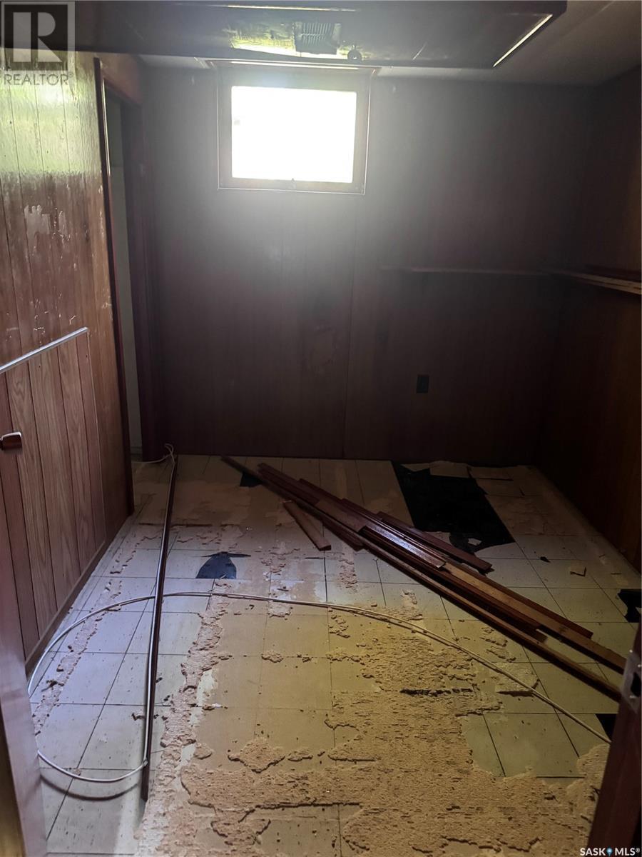 925 Isabelle Street, Estevan, SK - Indoor Photo Showing Other Room