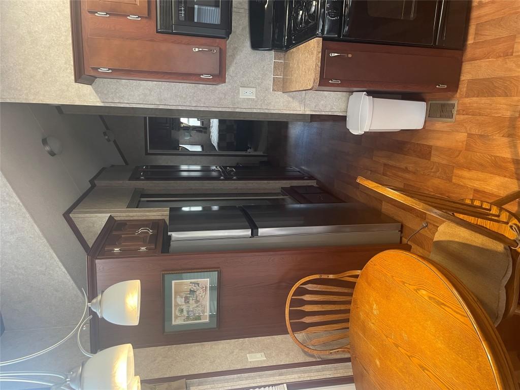 19-2633 Squilax Anglemont Road, Lee Creek, BC