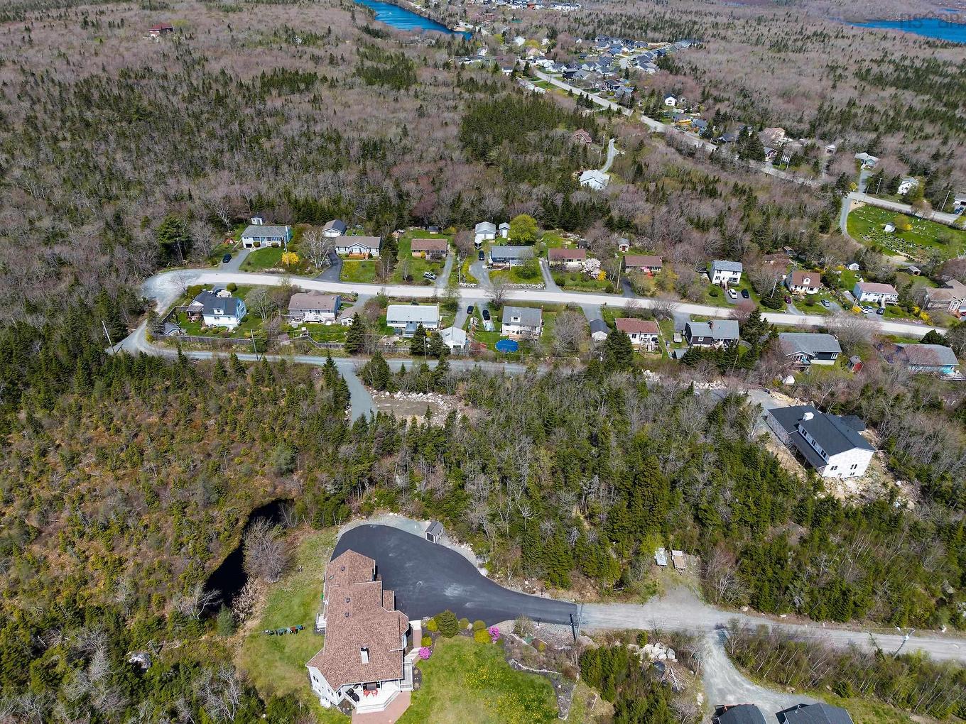 10 Harnish Drive, Herring Cove, NS