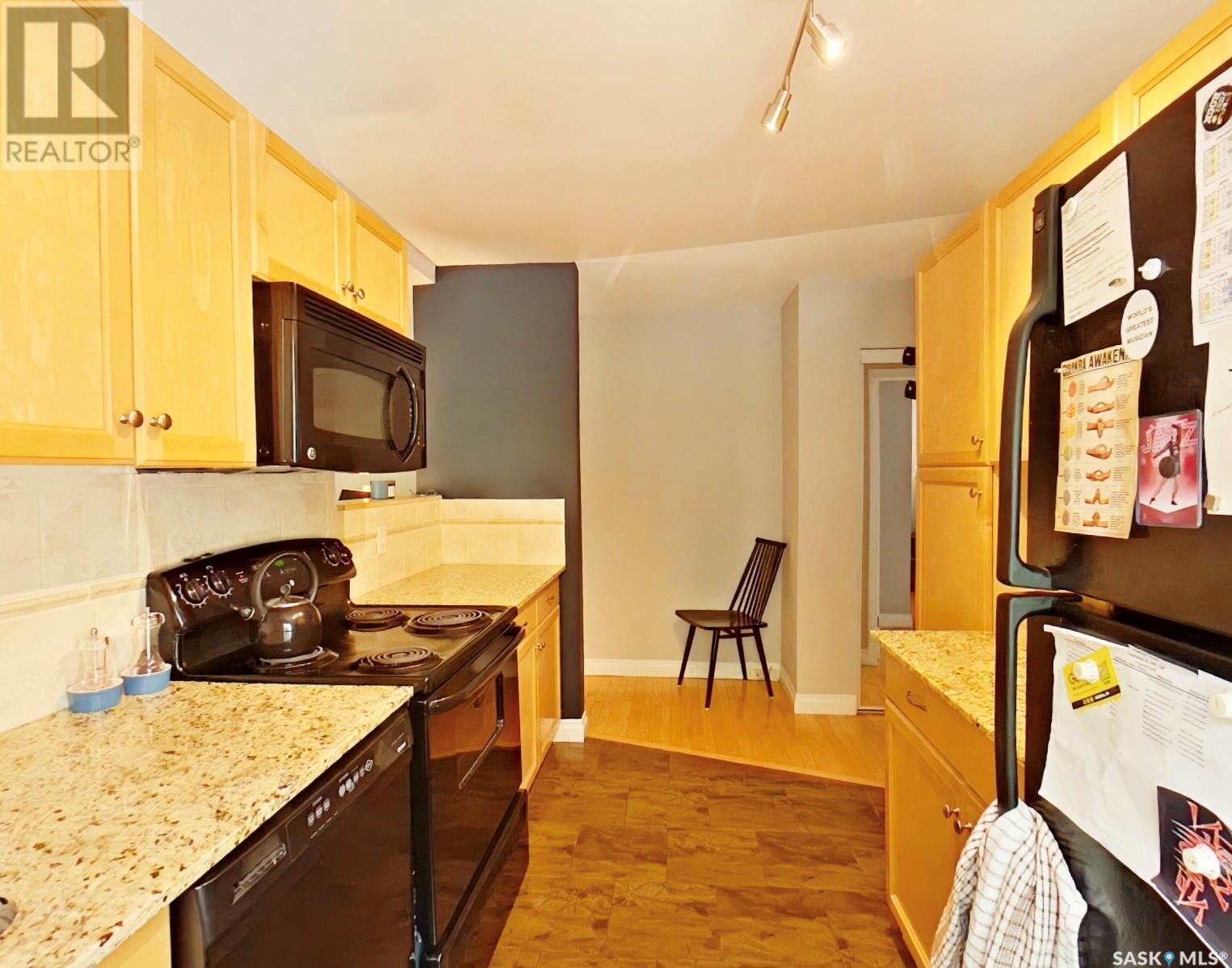 7 2320 13Th Avenue, Regina, SK - Indoor Photo Showing Kitchen