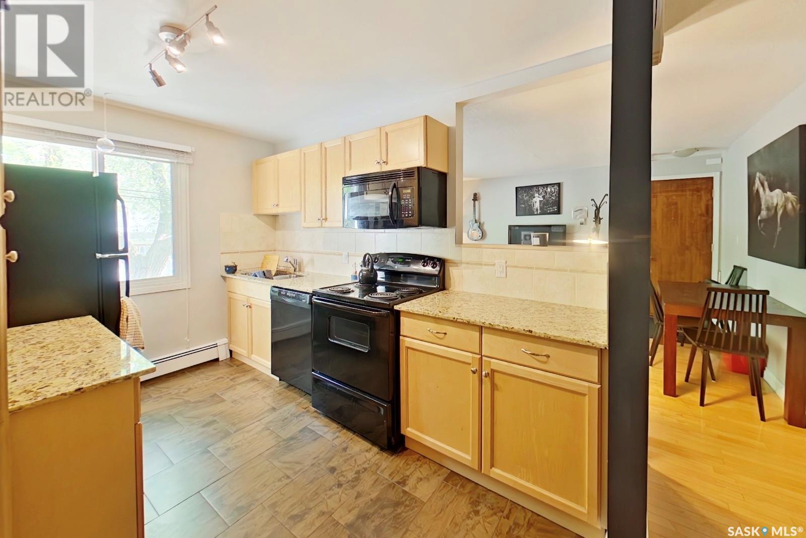 7 2320 13Th Avenue, Regina, SK - Indoor Photo Showing Kitchen