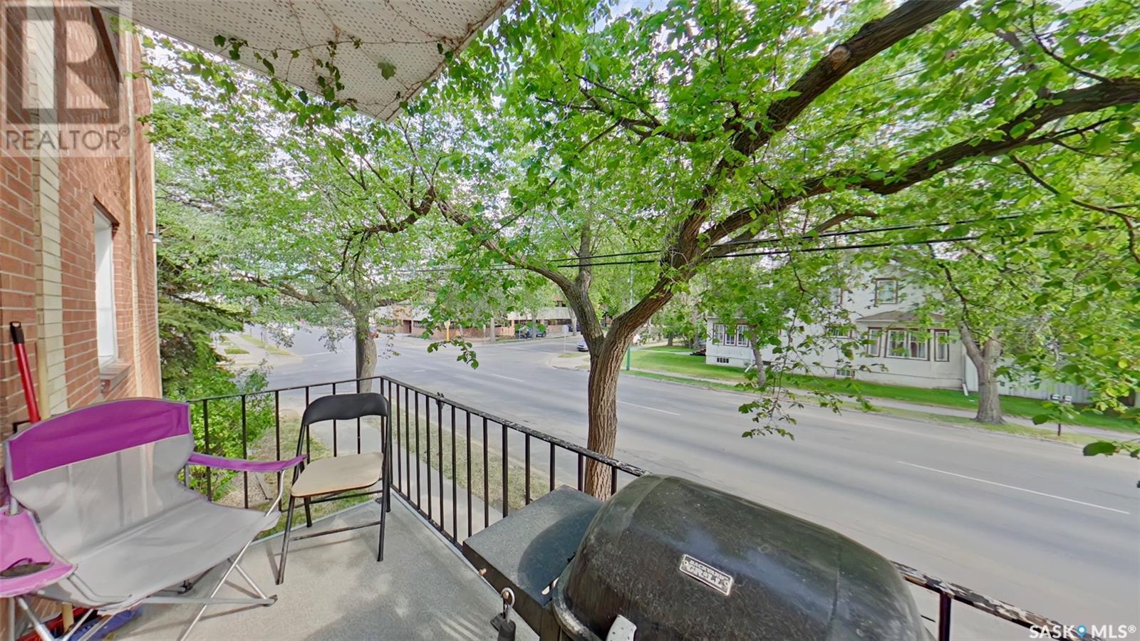 7 2320 13Th Avenue, Regina, SK - Outdoor