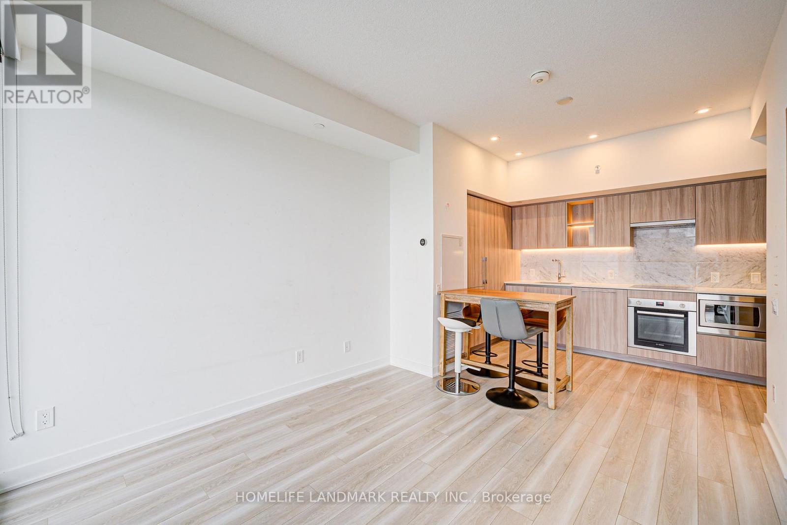 3703 - 17 Bathurst Street, Toronto, ON - Indoor Photo Showing Kitchen