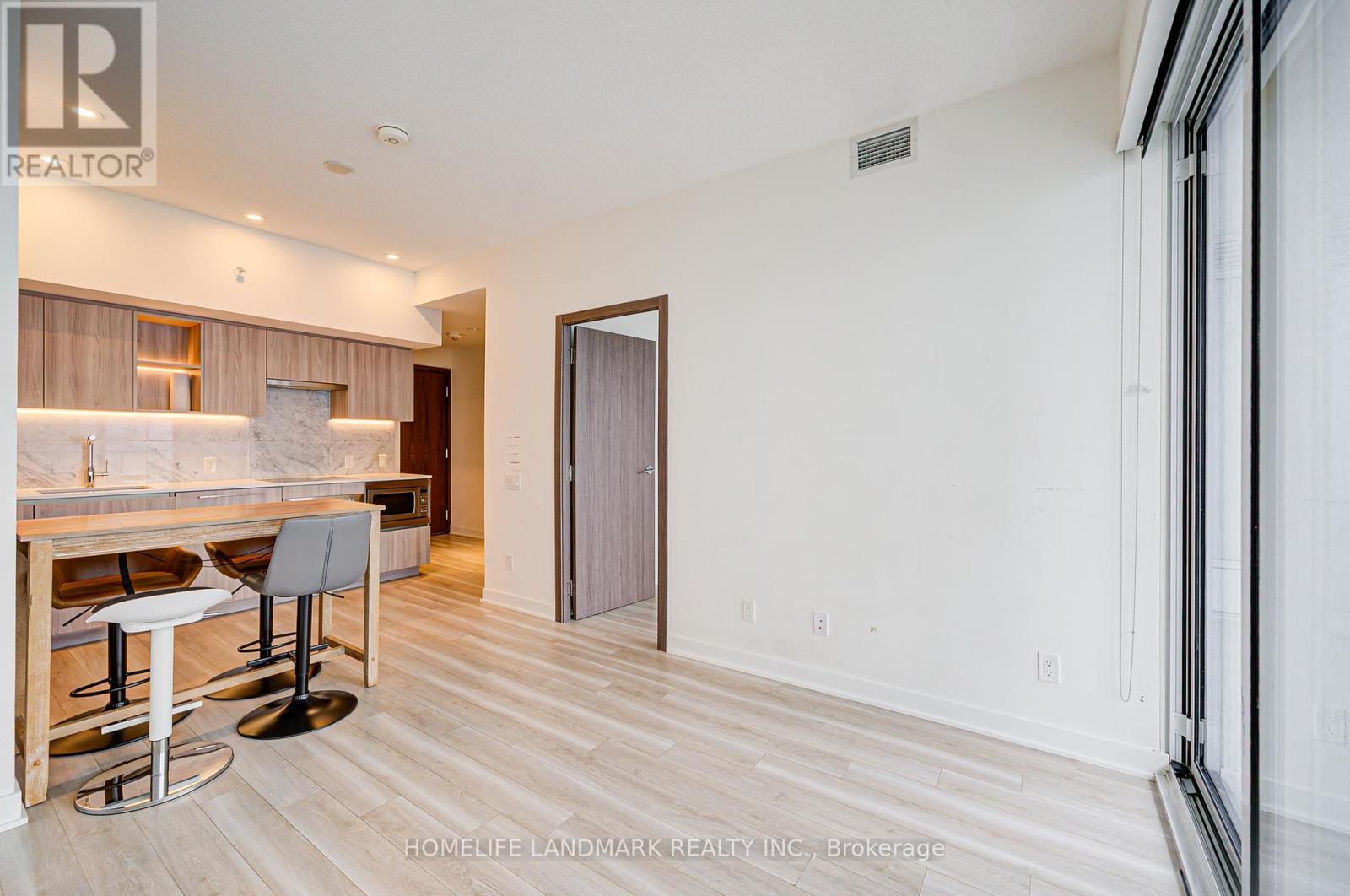 3703 - 17 Bathurst Street, Toronto, ON - Indoor