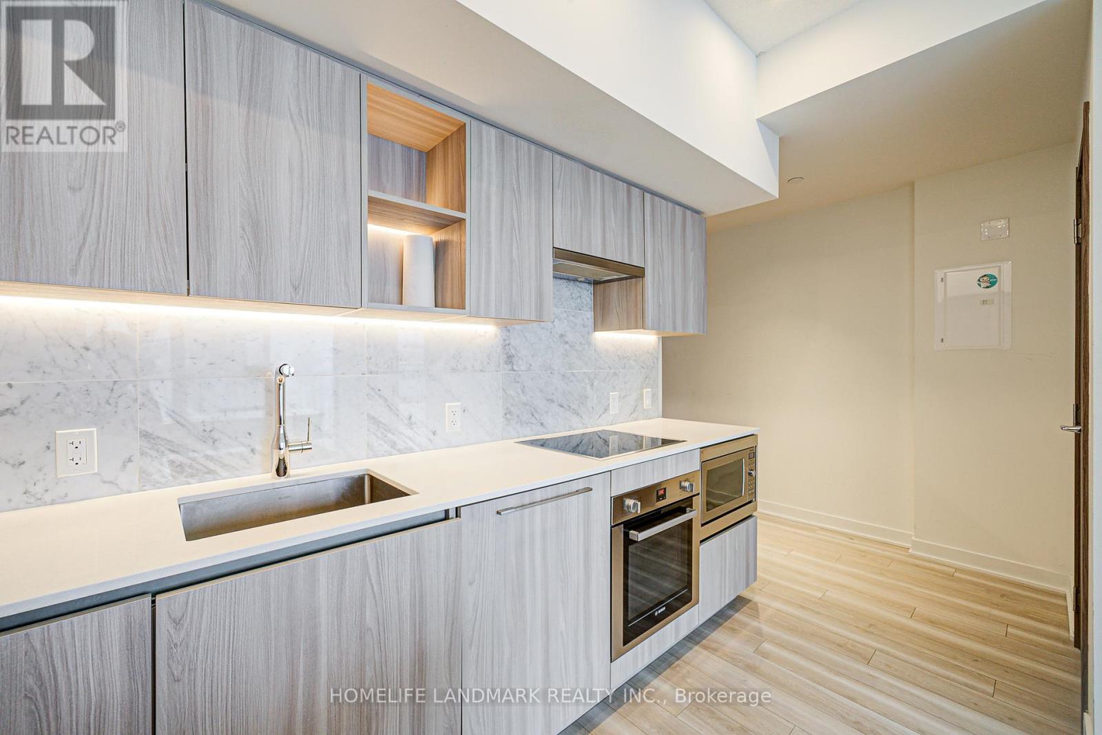 3703 - 17 Bathurst Street, Toronto, ON - Indoor Photo Showing Kitchen With Upgraded Kitchen