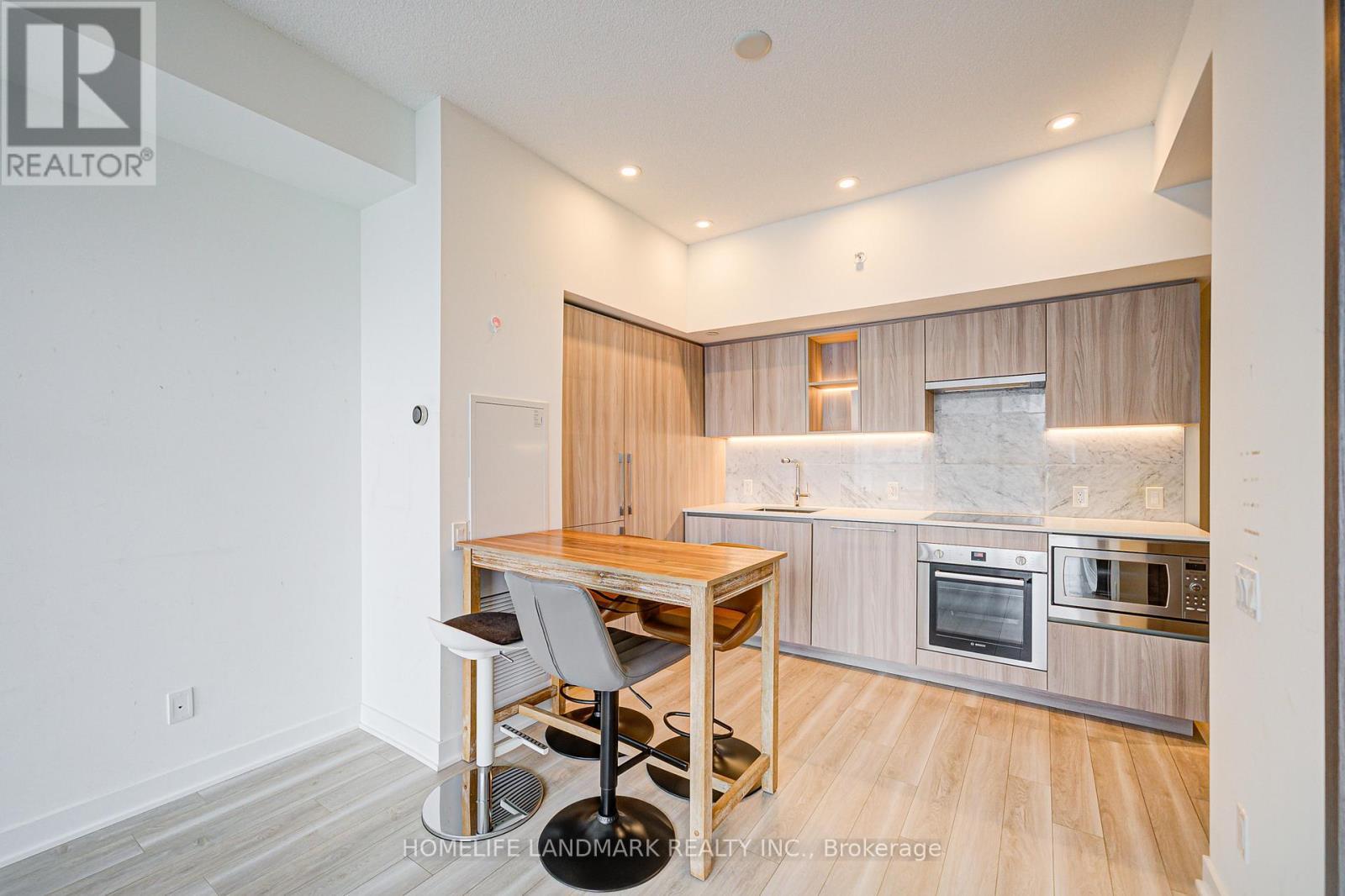 3703 - 17 Bathurst Street, Toronto, ON - Indoor Photo Showing Kitchen