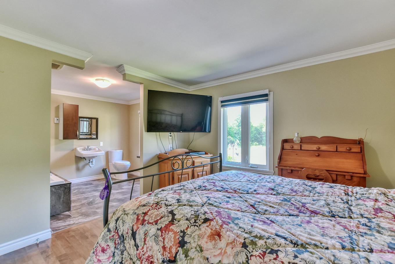 Chambre à coucher principale - 14 Rue Duperré, Brownsburg-Chatham, QC - Indoor Photo Showing Bedroom