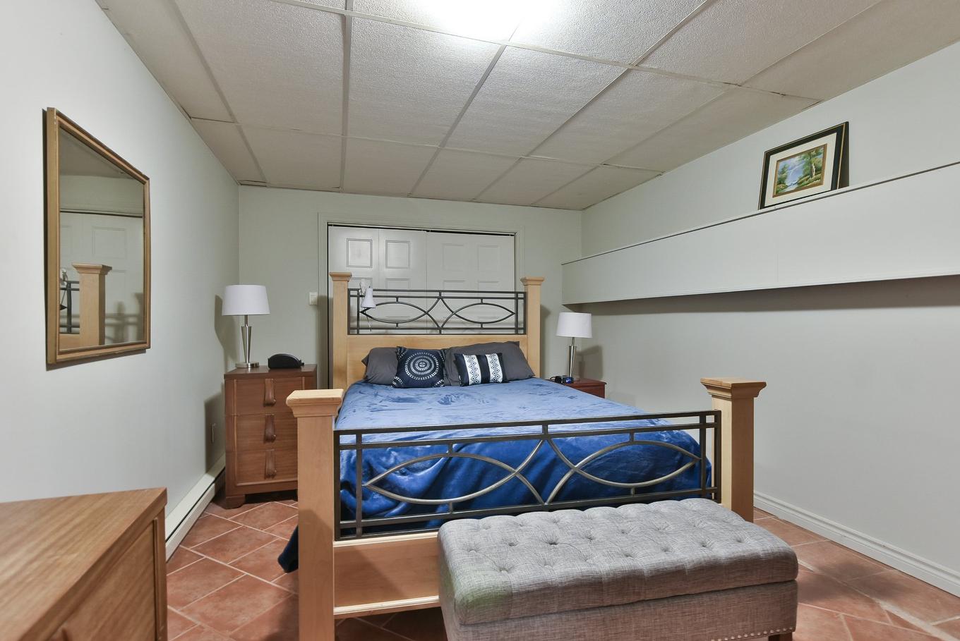 Chambre à coucher - 14 Rue Duperré, Brownsburg-Chatham, QC - Indoor Photo Showing Bedroom