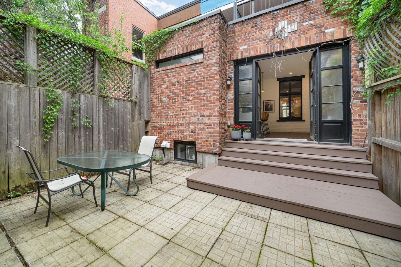 Cour - 3982 Av. Laval, Montréal (Le Plateau-Mont-Royal), QC