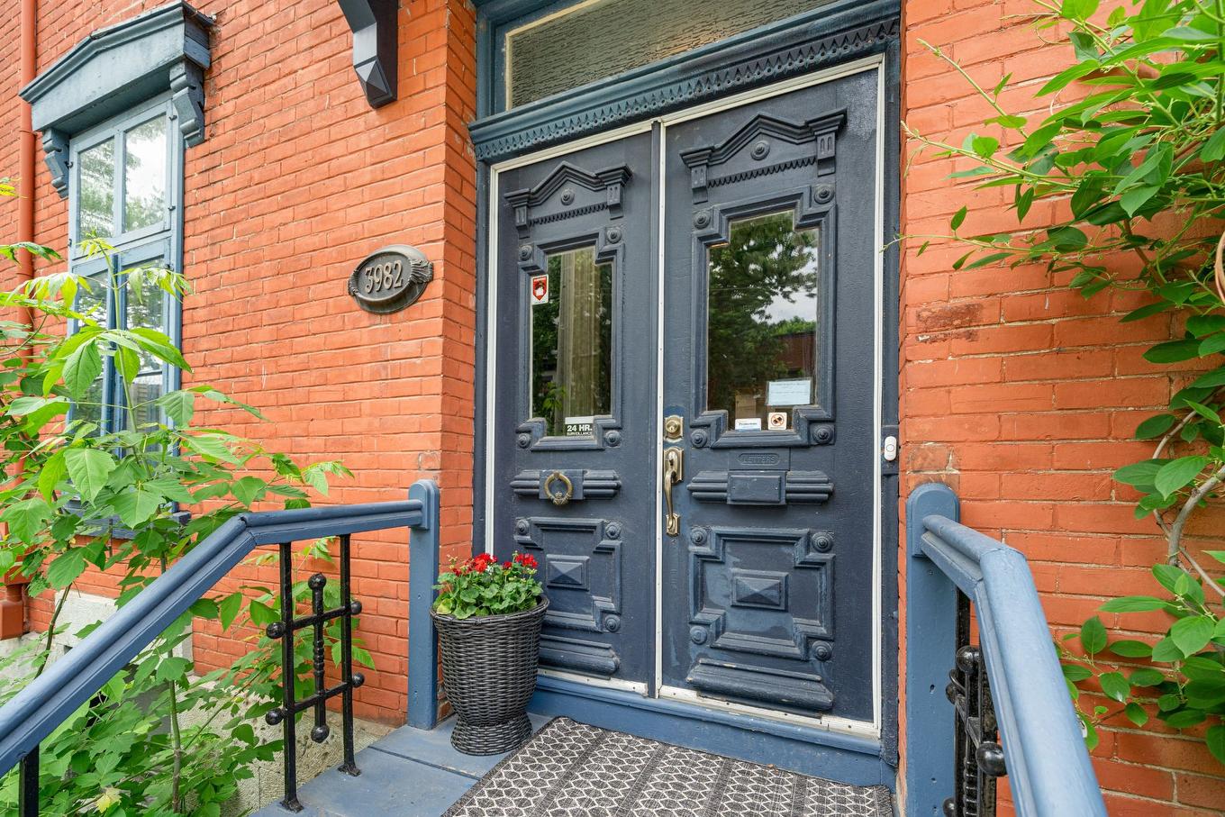 Façade - 3982 Av. Laval, Montréal (Le Plateau-Mont-Royal), QC