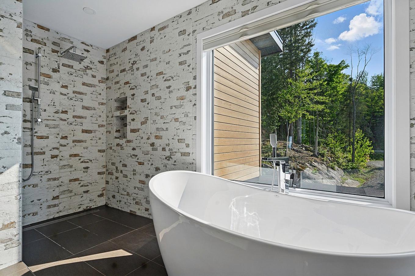 Salle de bains - 25 Rue Du Randonneur, Sainte-Marguerite-Du-Lac-Masson, QC - Indoor Photo Showing Bathroom