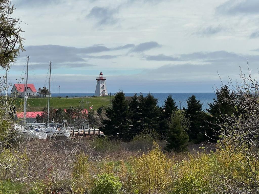 33 Knights Avenue, Souris, PE