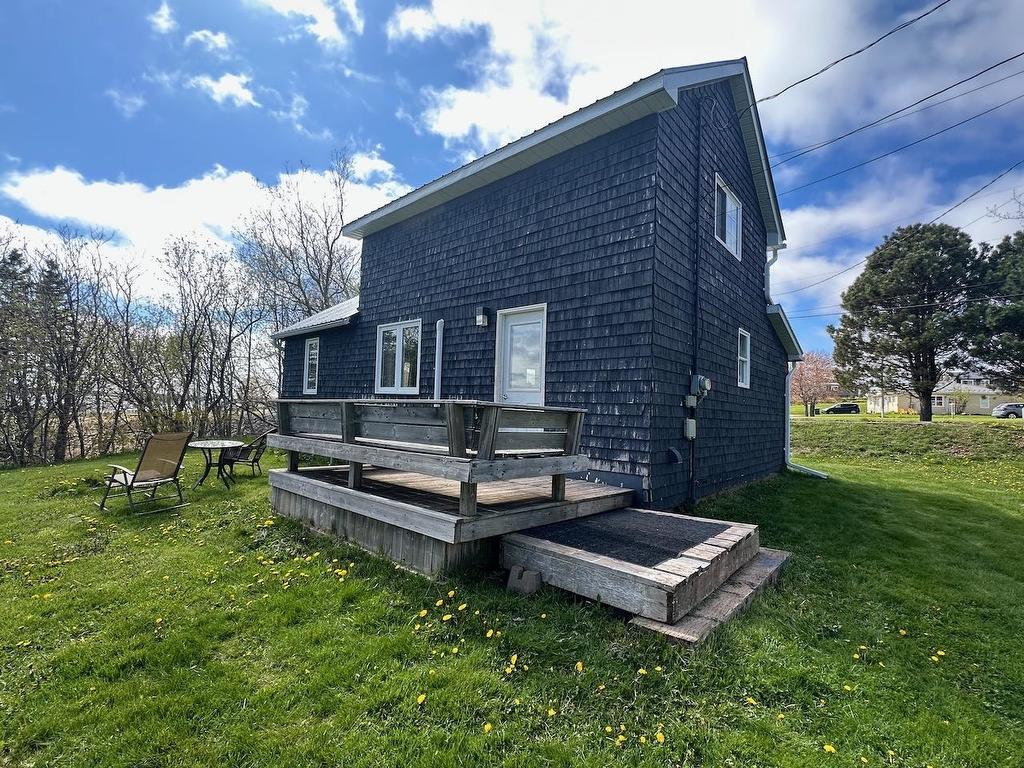 33 Knights Avenue, Souris, PE