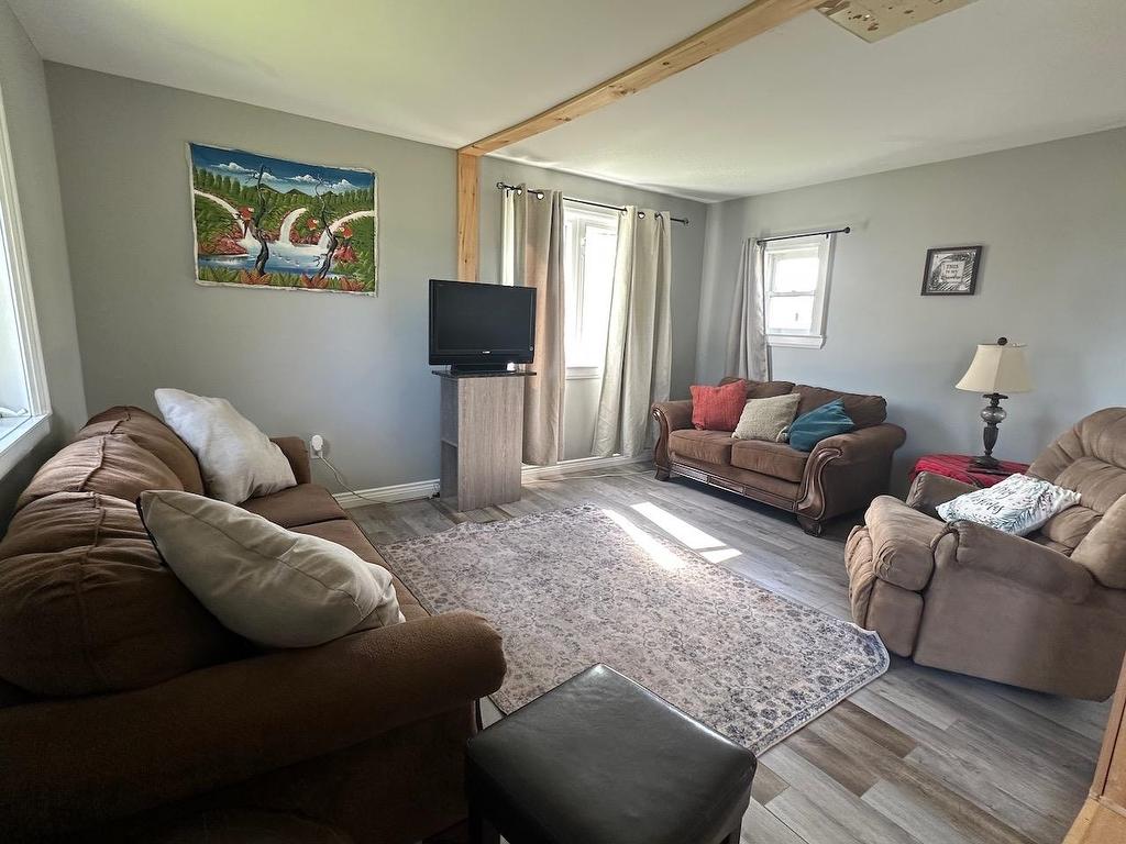 33 Knights Avenue, Souris, PE