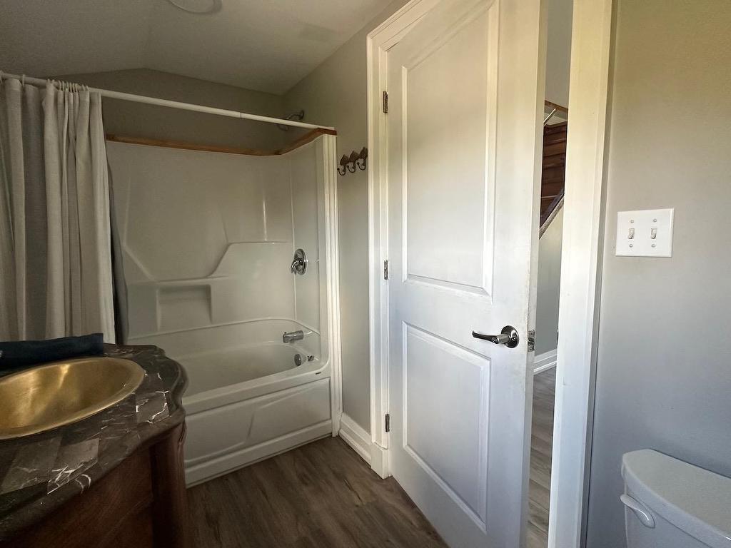 33 Knights Avenue, Souris, PE