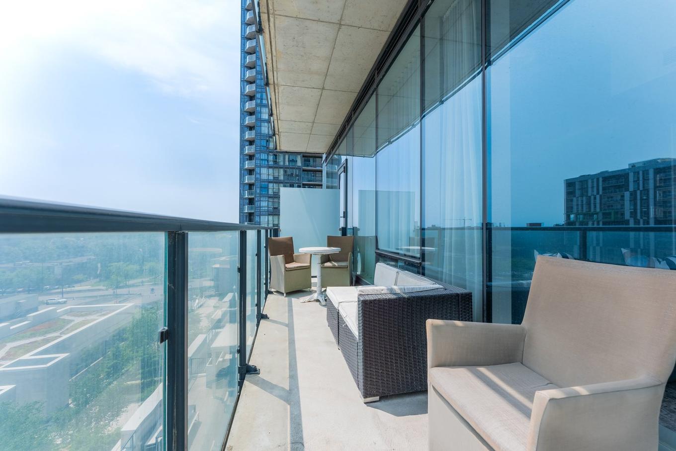 Balcony - 609-1188 Rue St-Antoine O., Montréal (Ville-Marie), QC -