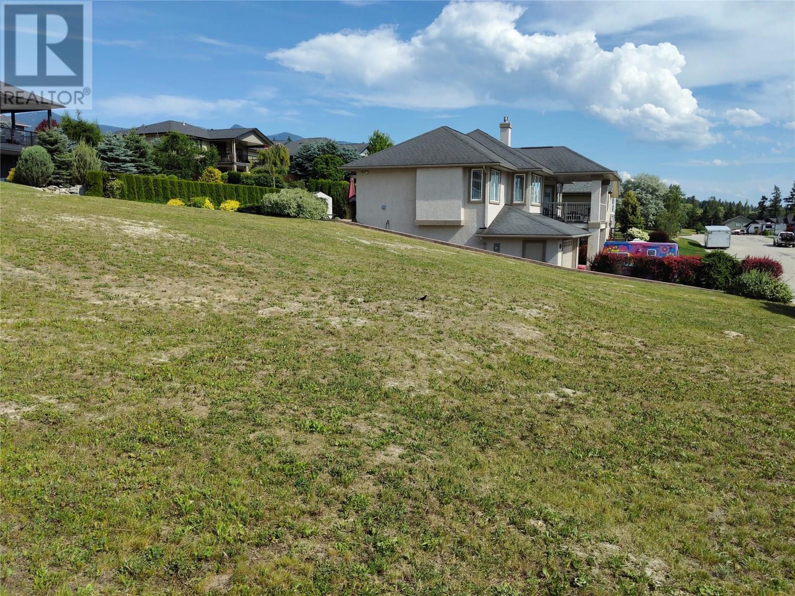 1002 Selkirk Drive, Creston, BC