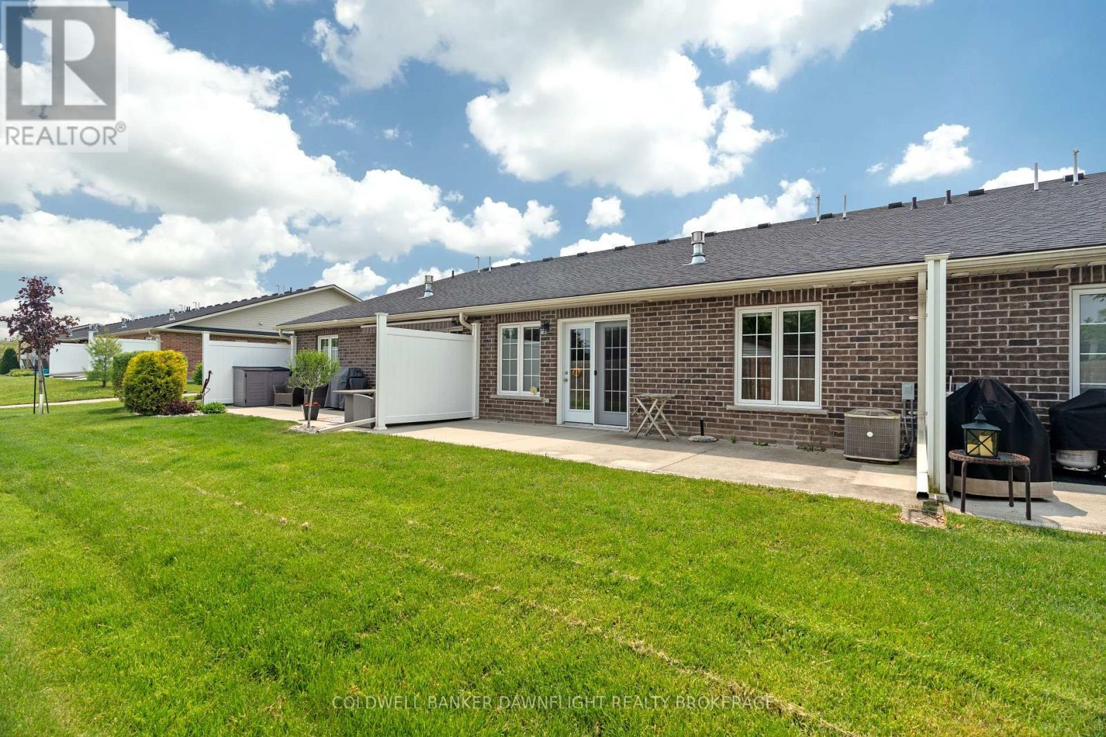 40 Devon Drive, South Huron (Exeter), ON - Outdoor