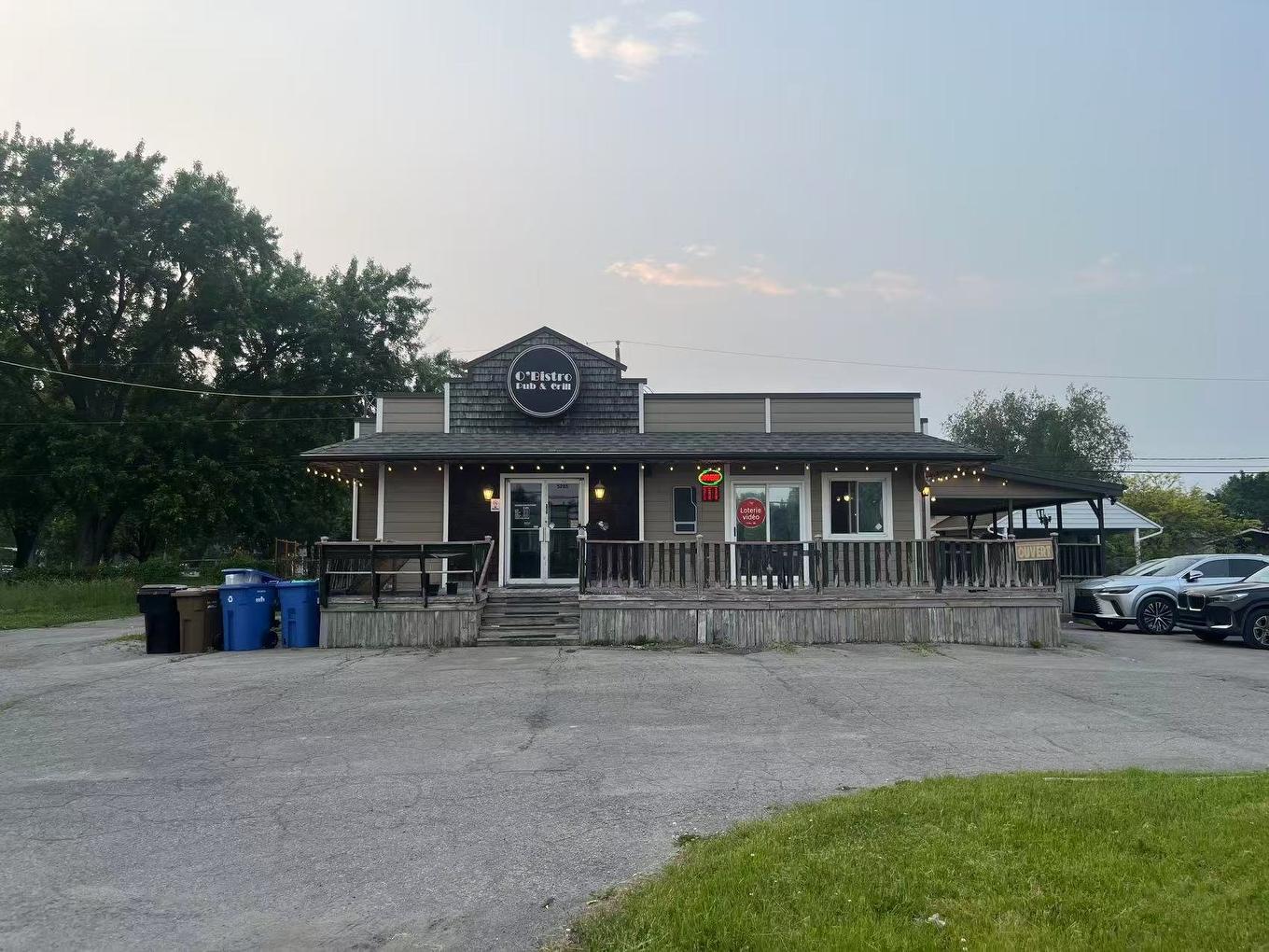 Façade - 5205 Boul. Hébert, Salaberry-De-Valleyfield, QC - Outdoor