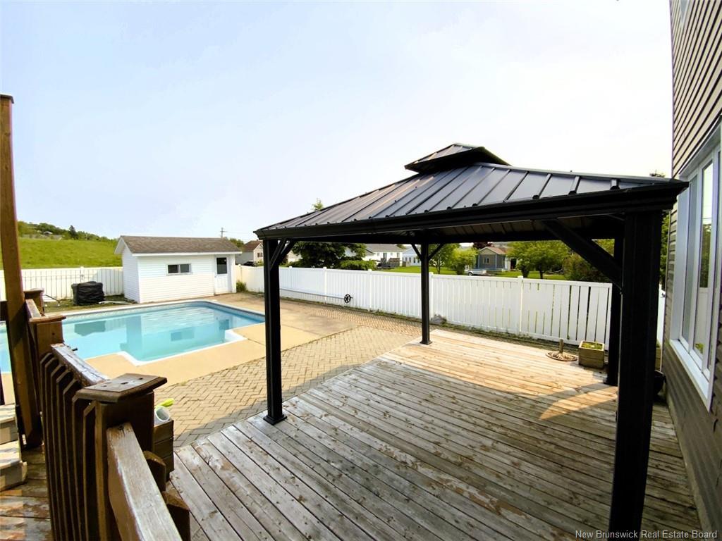 33 Thibaudeau Ave, Edmundston, NB