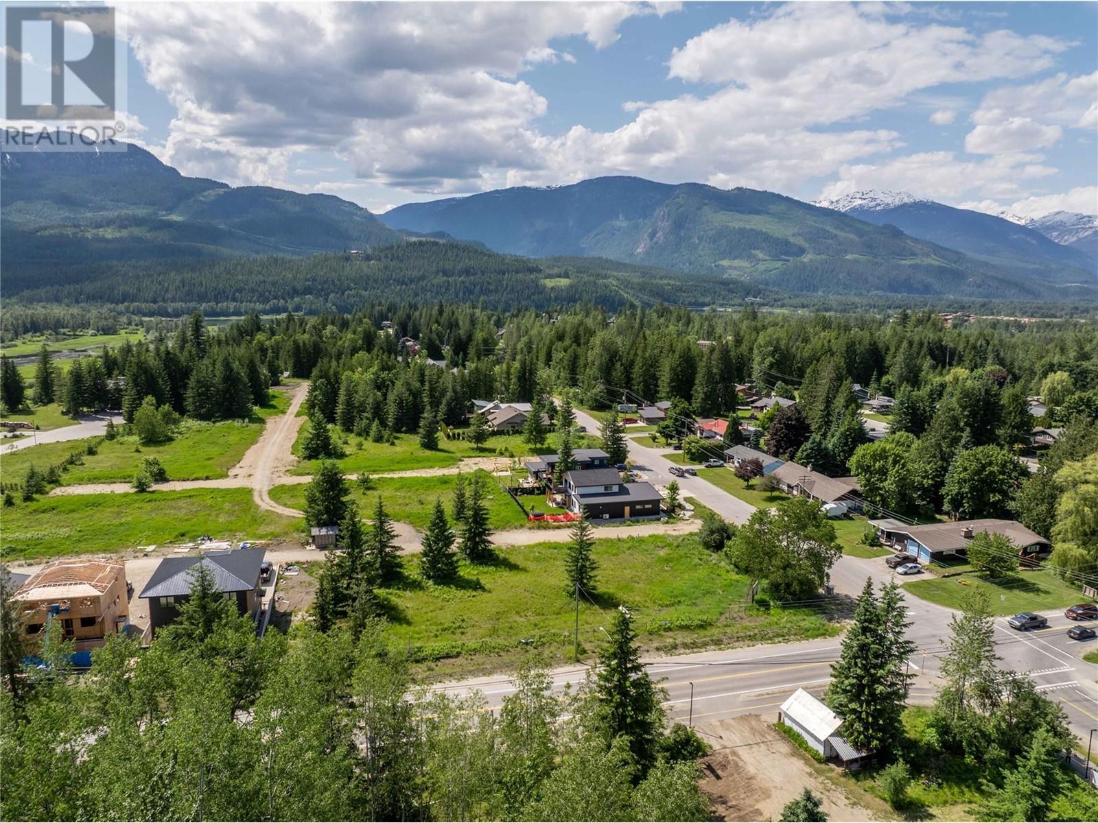 2004 Lanzo Lane Lot# Sl 3, Revelstoke, BC