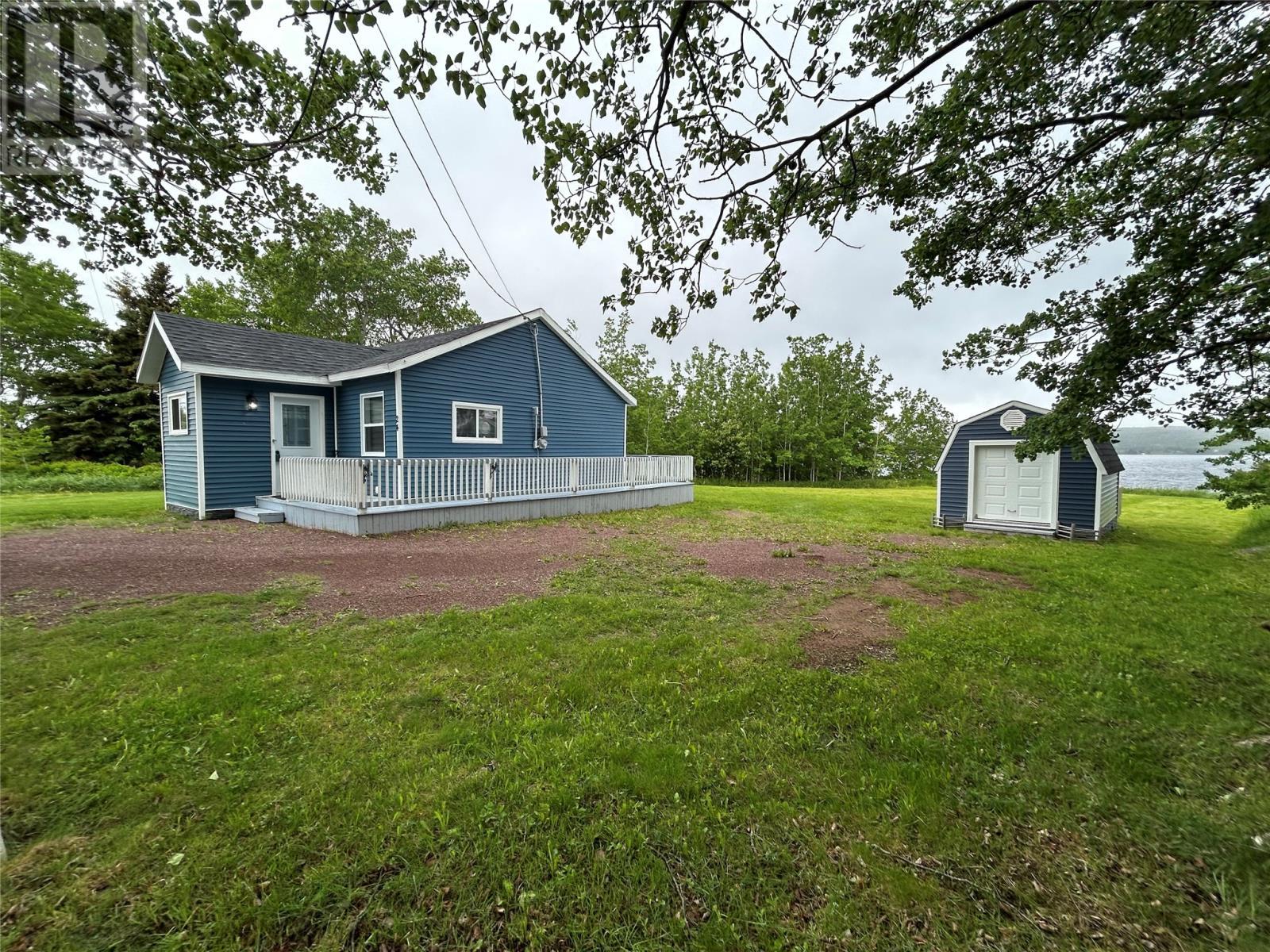 24 Sacrey'S Road, Botwood, NL - Outdoor With Deck Patio Veranda