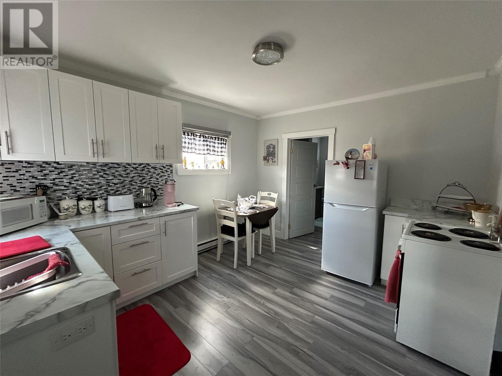 24 Sacrey'S Road, Botwood, NL - Indoor Photo Showing Kitchen