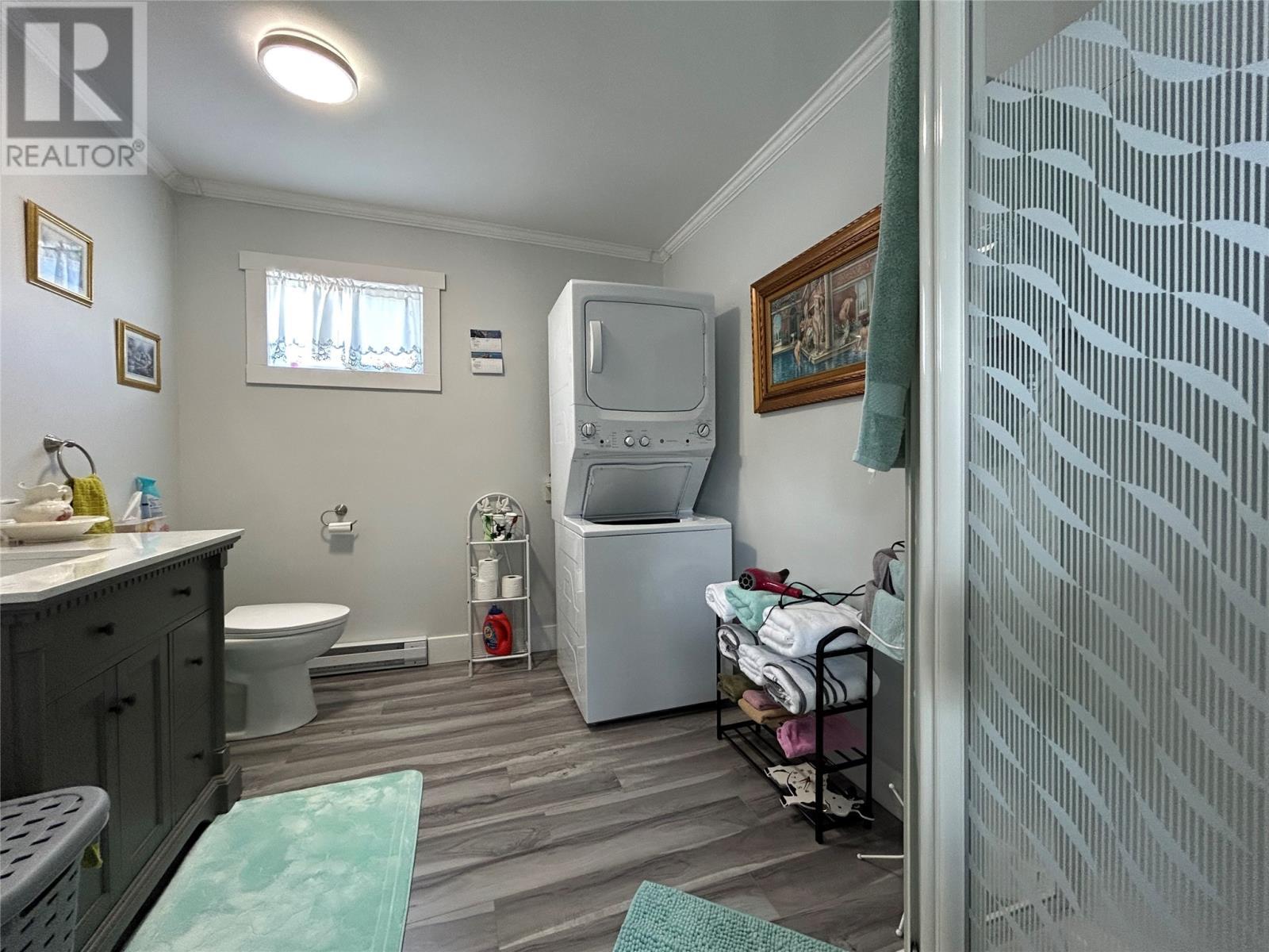 24 Sacrey'S Road, Botwood, NL - Indoor Photo Showing Laundry Room