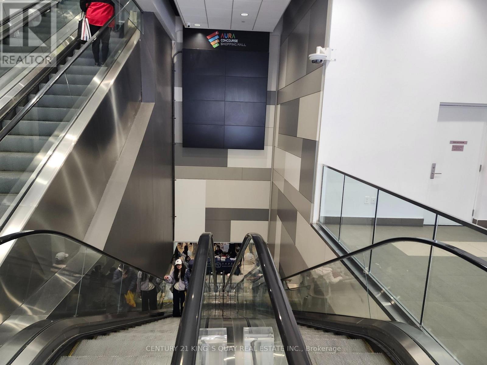 96 - 384 Yonge Street, Toronto, ON