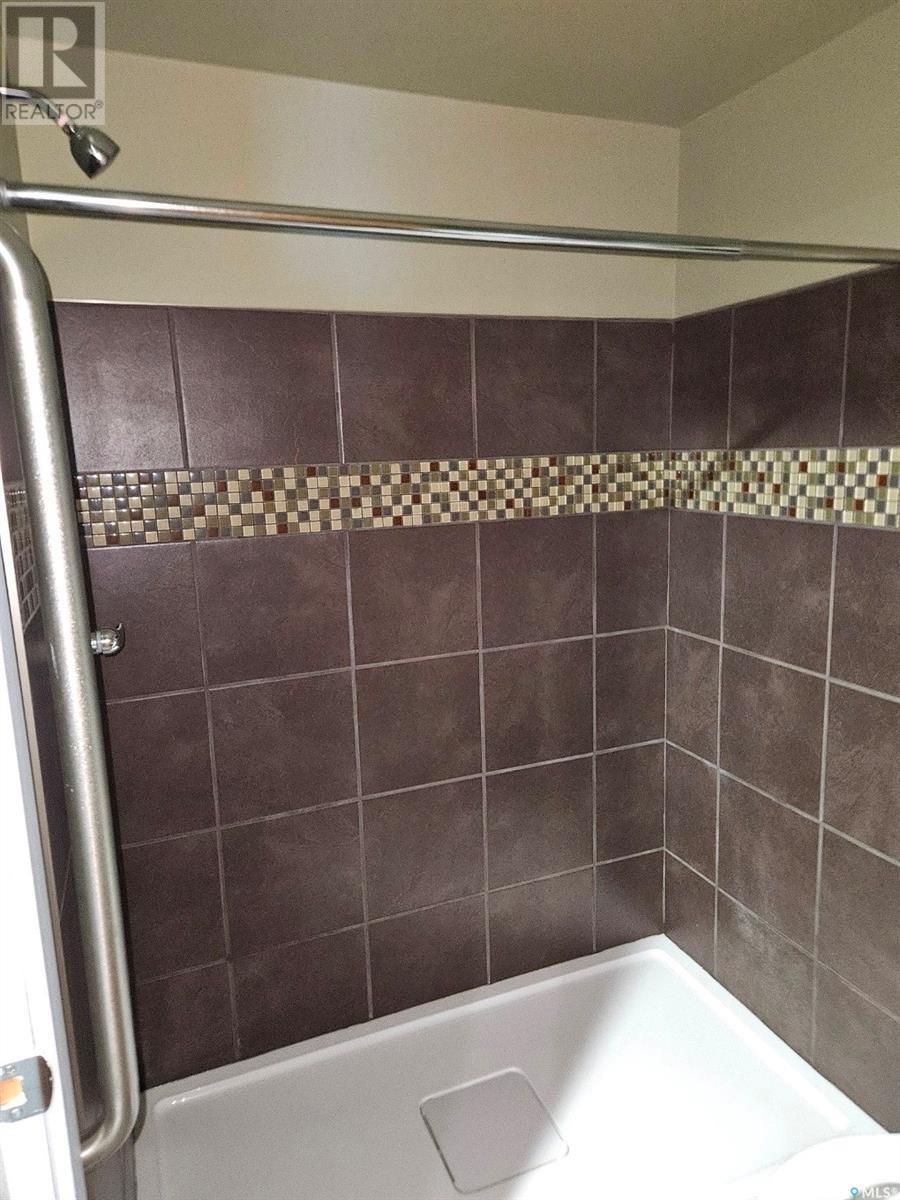 105 1St Avenue S, Leroy, SK