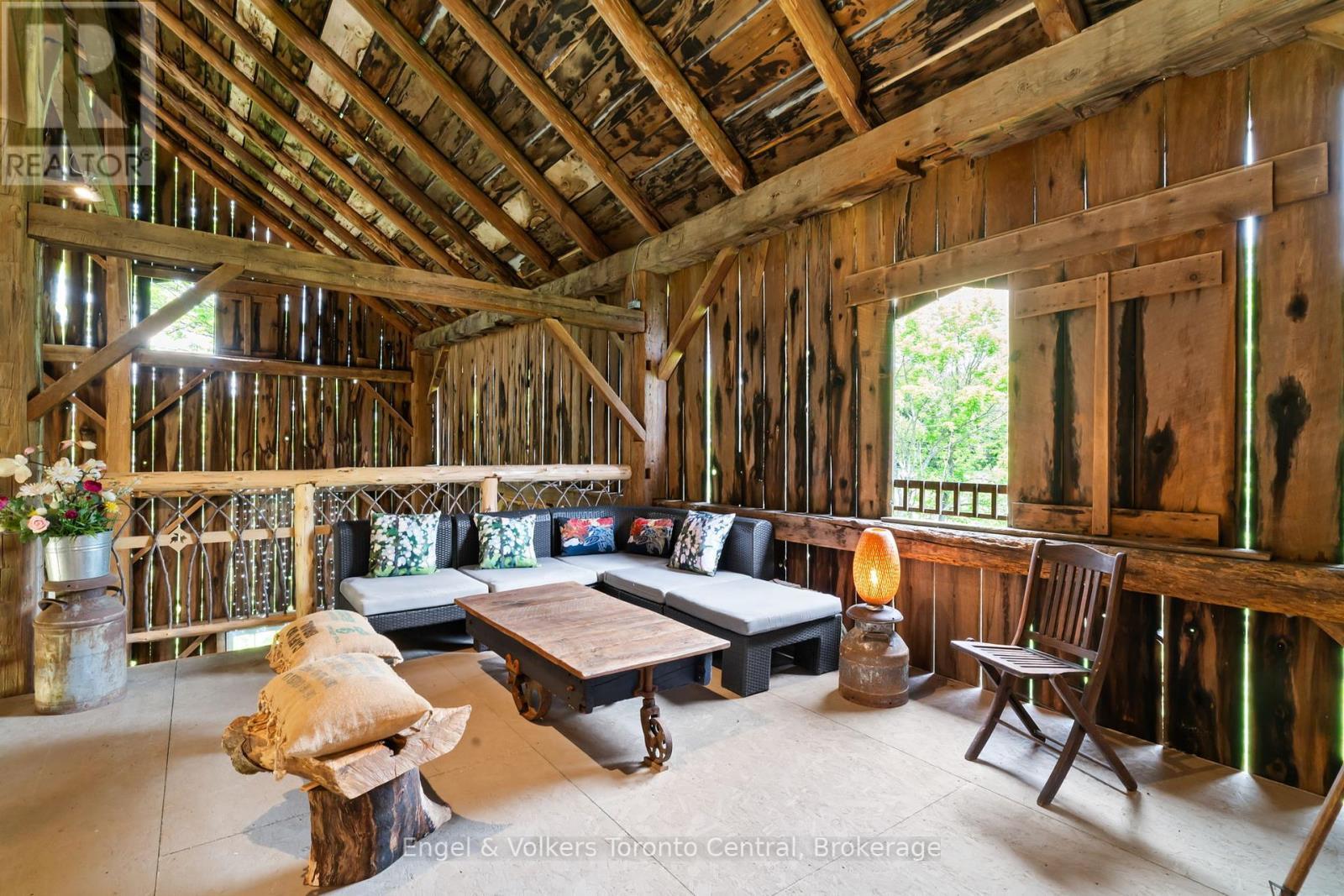 215588 Concession 4, Chatsworth, ON - Indoor