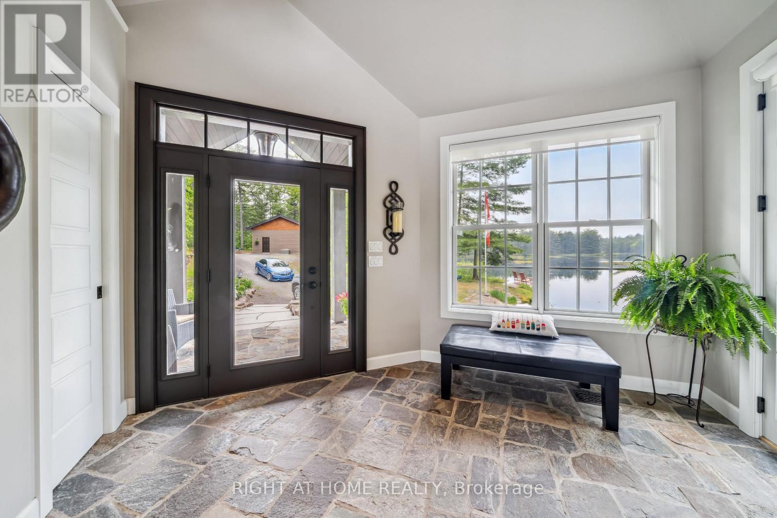 302 Fire Route 93A Route, Havelock-Belmont-Methuen, ON - Indoor Photo Showing Other Room