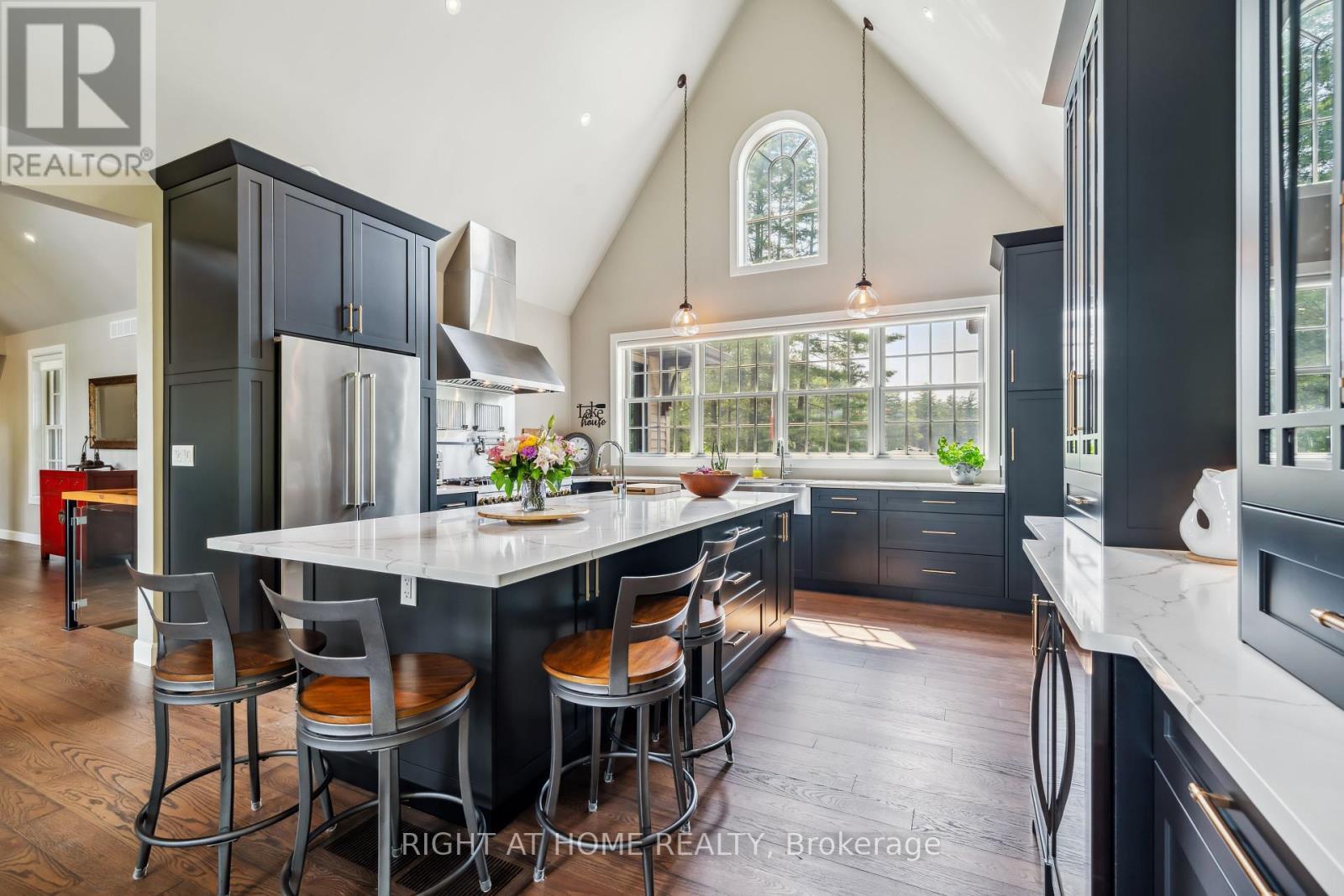 302 Fire Route 93A Route, Havelock-Belmont-Methuen, ON - Indoor Photo Showing Dining Room