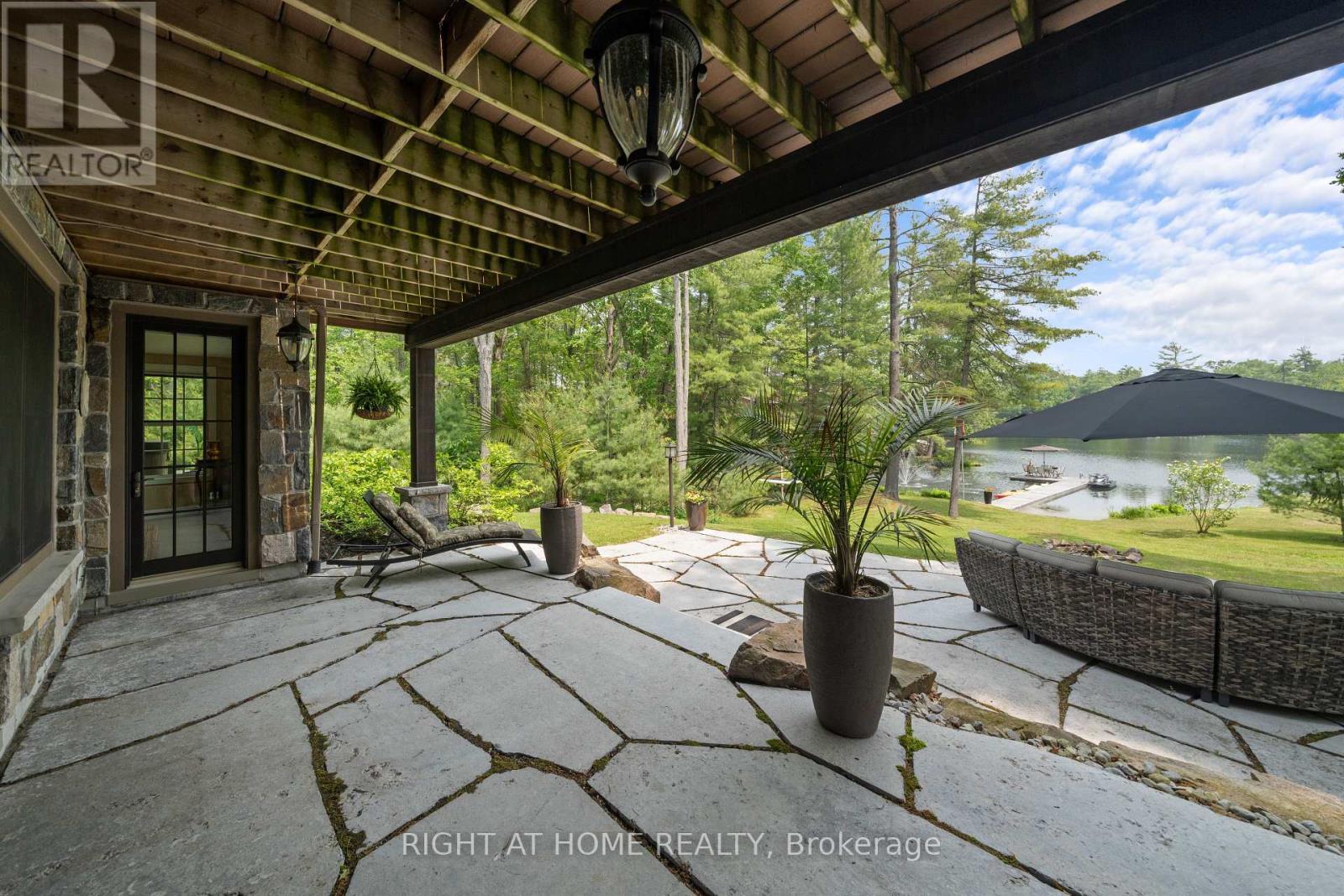 302 Fire Route 93A Route, Havelock-Belmont-Methuen, ON - Outdoor With Deck Patio Veranda