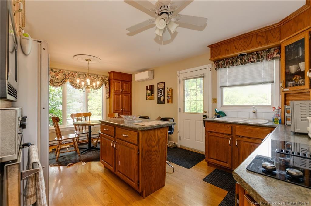 37 Gaston Cres, Moncton, NB